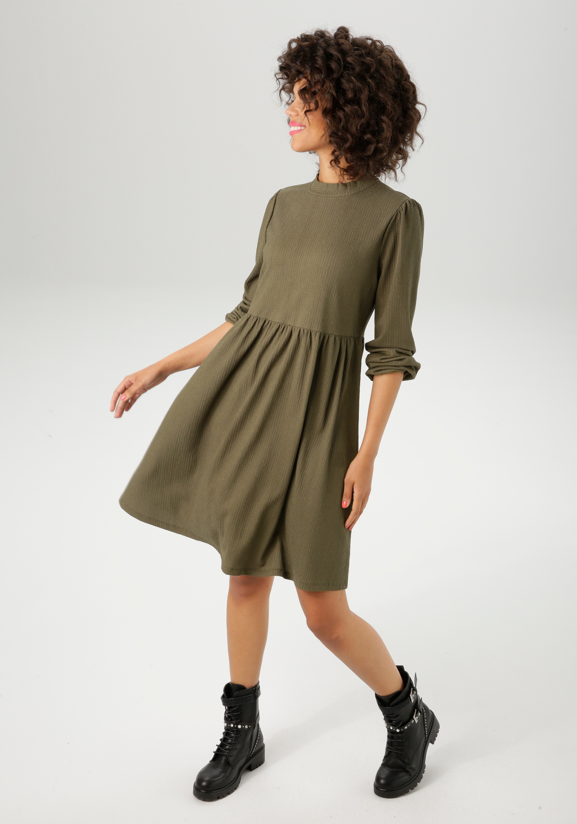 Aniston CASUAL Jerseykleid, aus strukturierter, elastischer Crepé-Qualität günstig online kaufen
