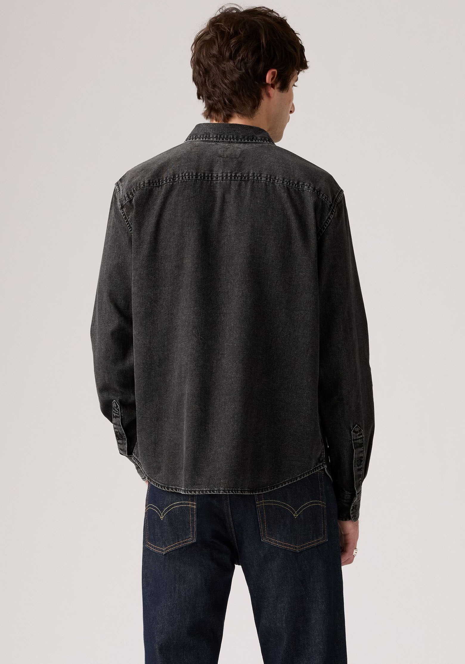 Levi's® Langarmhemd »AUTHENTIC BUTTON DOWN«, mit Ton-in-Ton Logostickerei auf der Brust