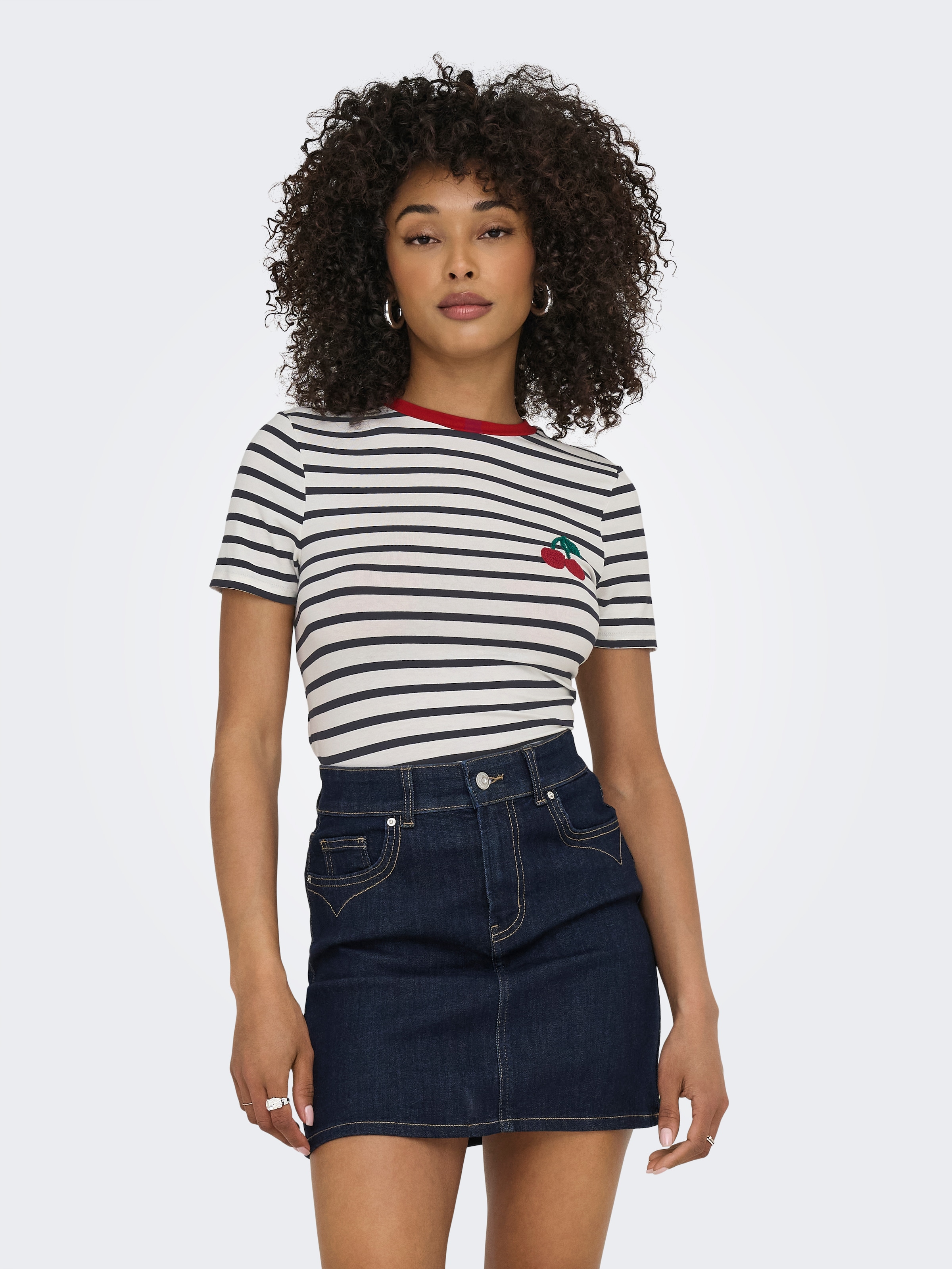 ONLY Kurzarmshirt »ONLHEART LIFE S/S TEE JRS NOOS«