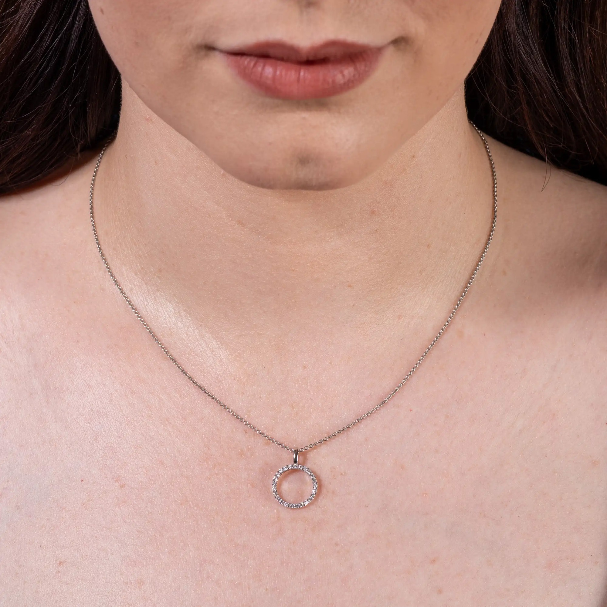 LYOMI Kettenanhänger »585/- Weißgold Kreis 25 synth. Diam. 0,28ct.« ()