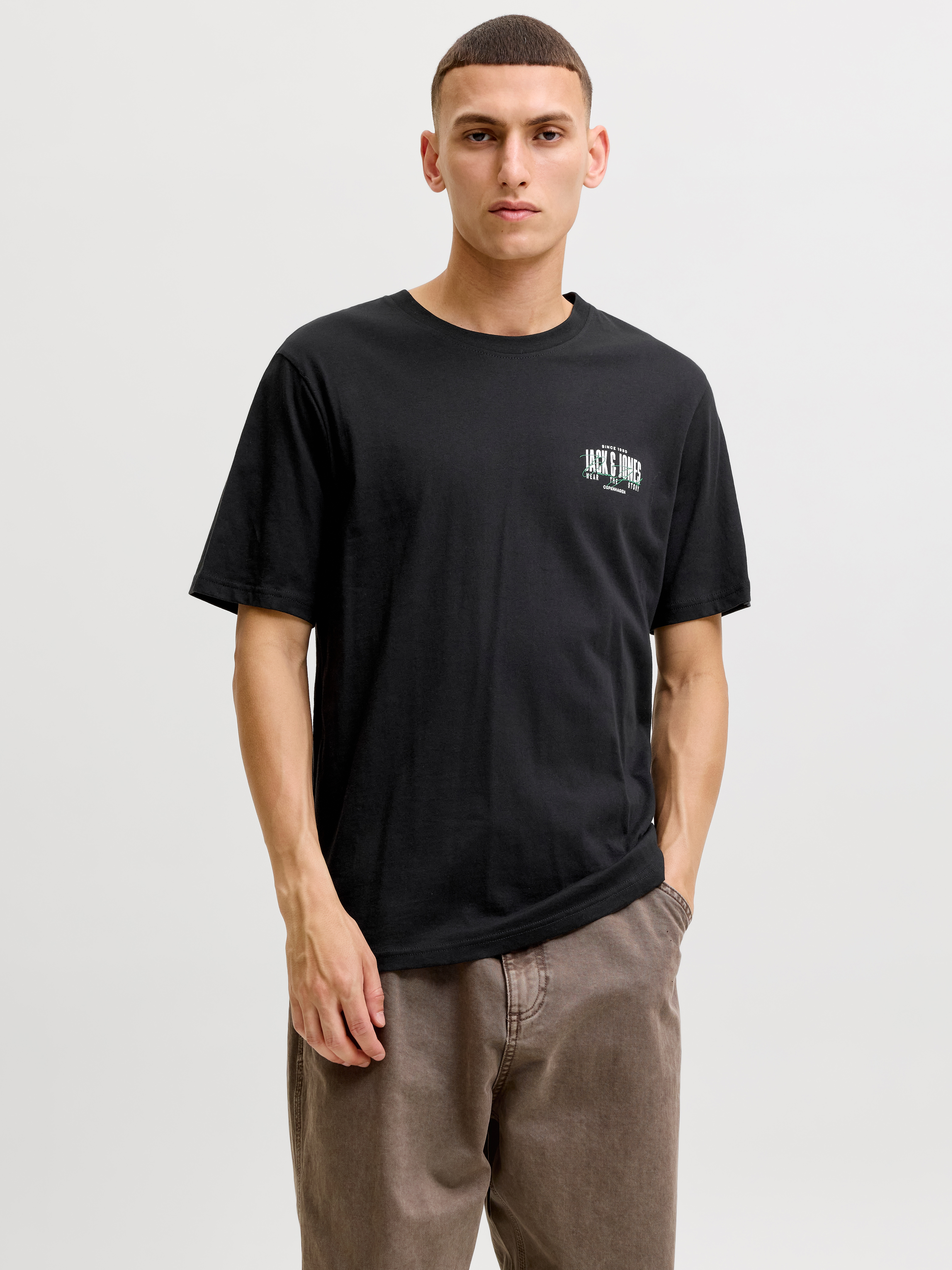 Jack & Jones 1100000002199 "JJAERO TEE SS CREW NECK" Baumwolle, regular fit