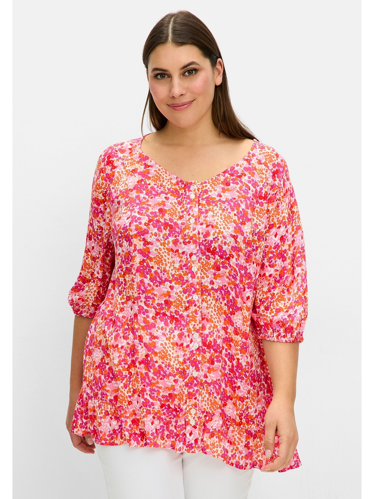 Sheego Druckbluse "Große Größen", mit weitem Ausschnitt und Volant am Saum günstig online kaufen
