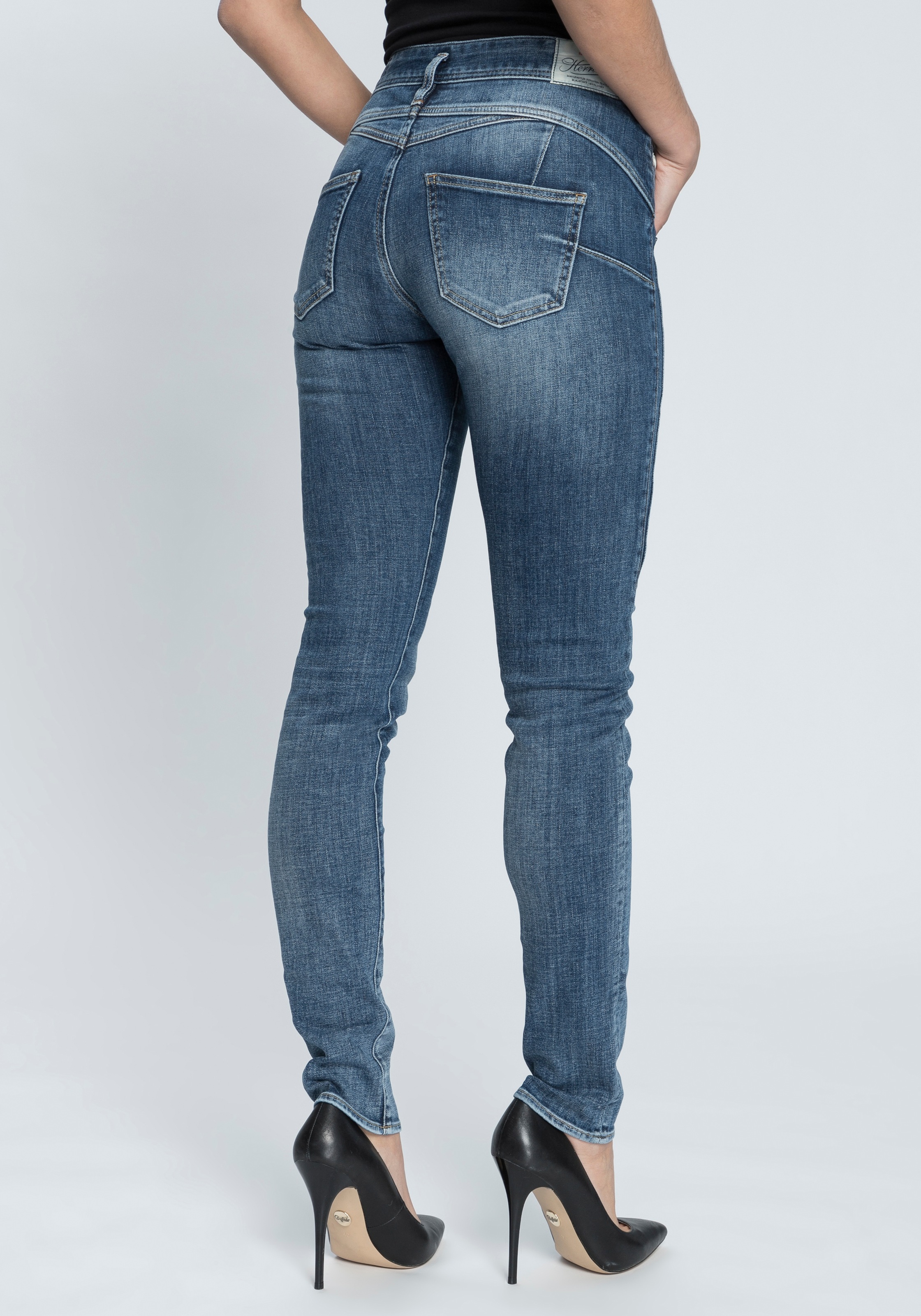 Herrlicher Slim-fit-Jeans "COSY SLIM", Shaping-Wirkung durch eingearbeiteten Keileinsatz