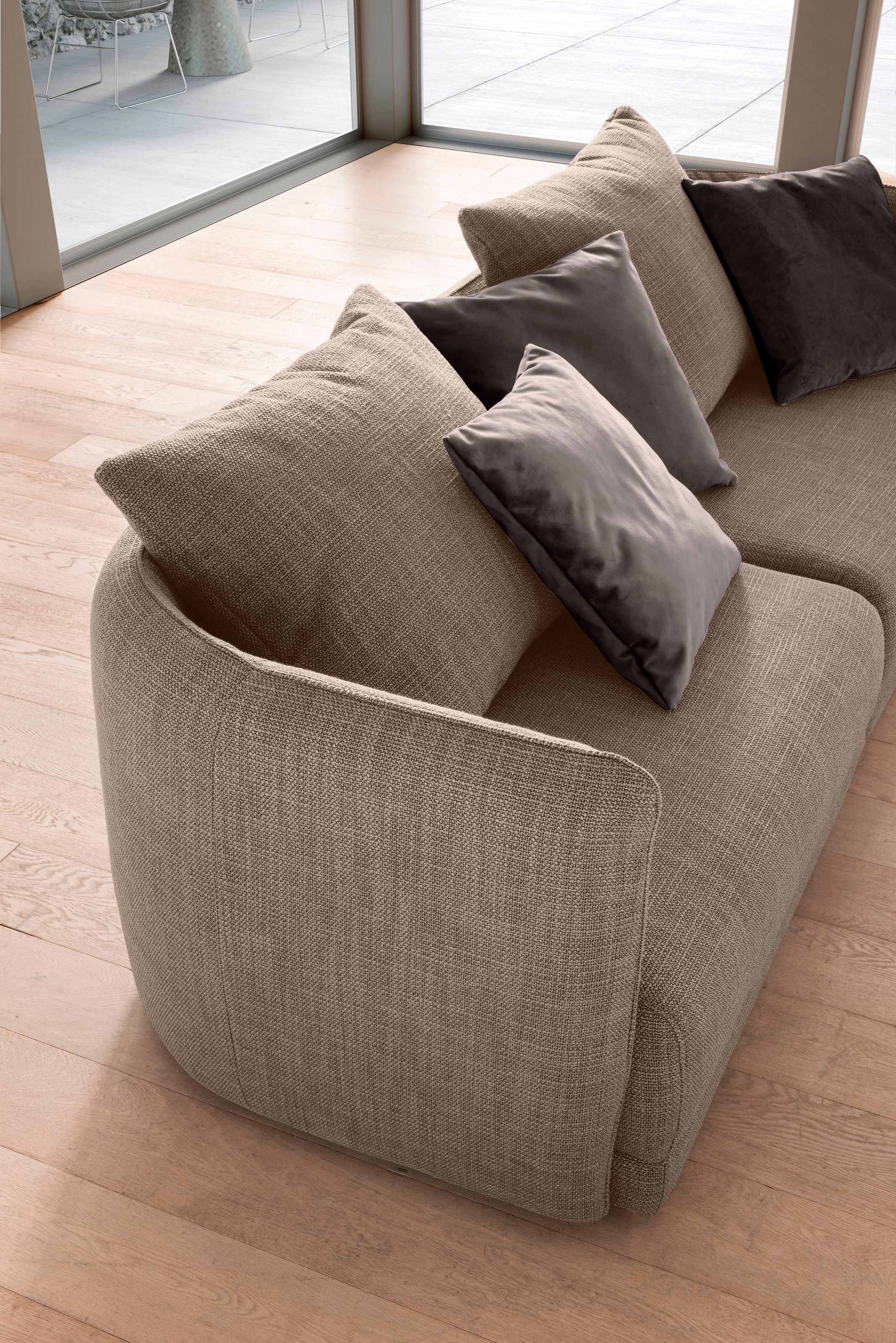 designwerk Big-Sofa »New York, Design trifft hohen Sitzkomfort,«, Breite 253 cm, mit schmaler Arm- und Rückenlehne