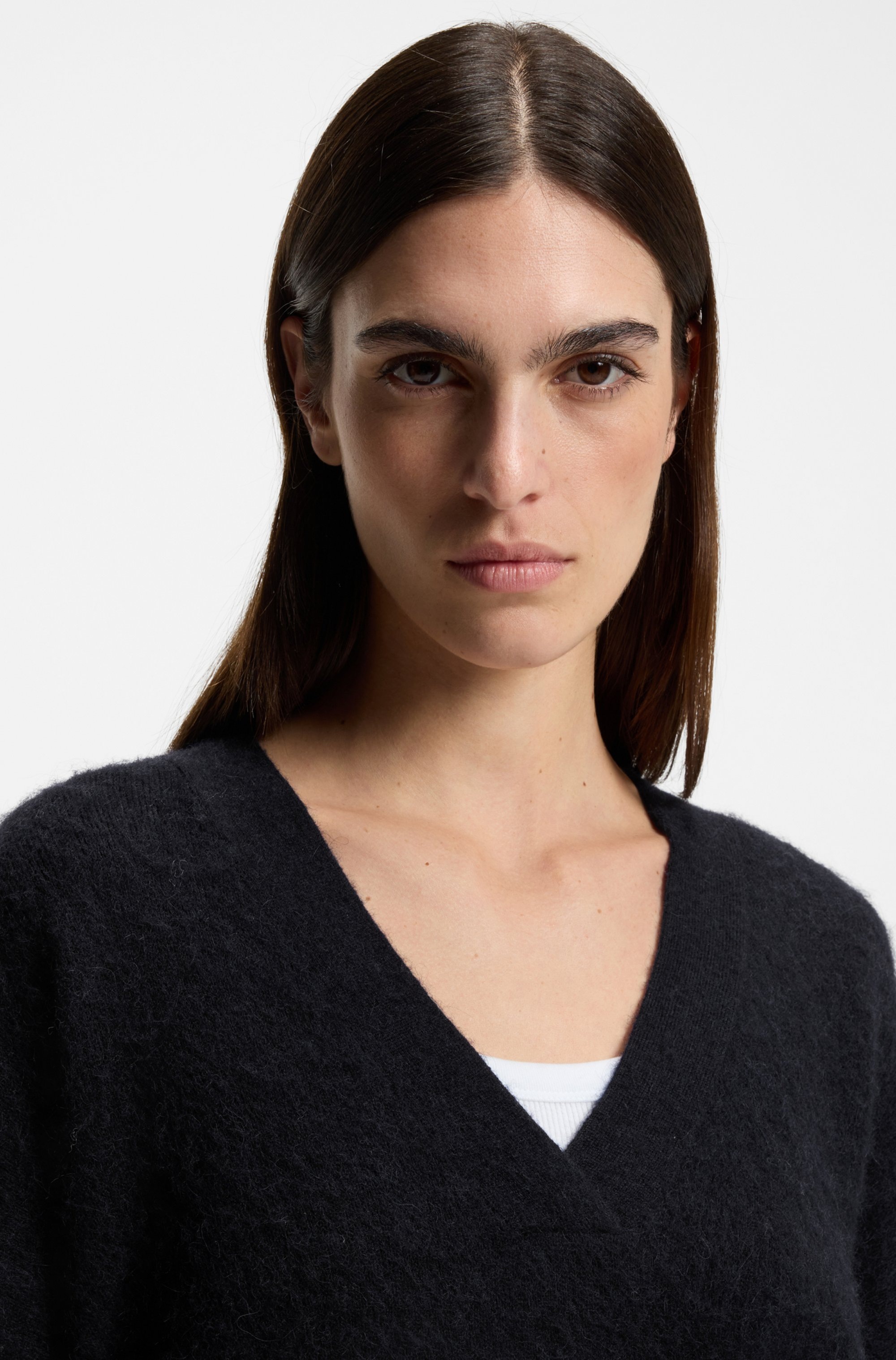 BOSS ORANGE Strickpullover "Fiti Premium Damenmode" mit V-Ausschnitt günstig online kaufen