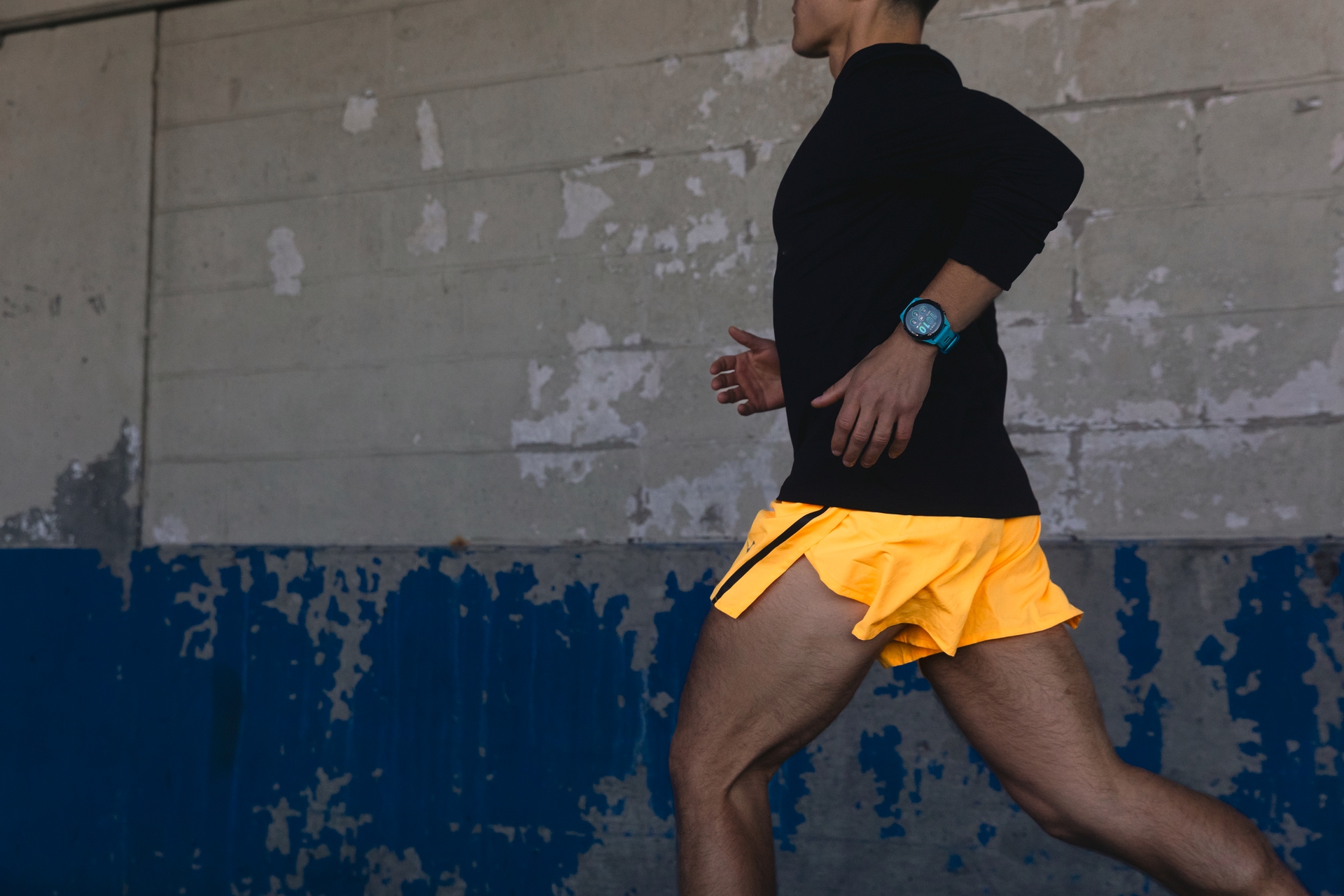 Garmin Smartwatch »FORERUNNER 265 mit Silikon-Armband 22 mm«