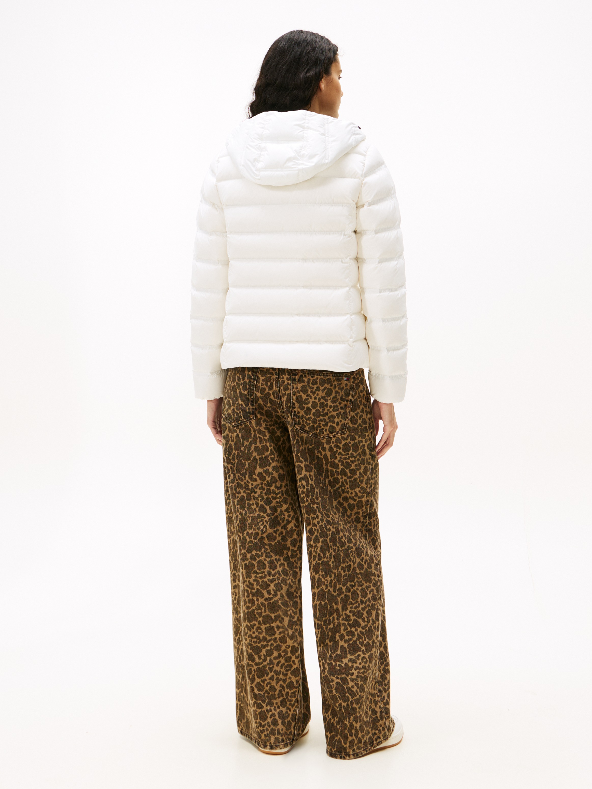 Tommy Jeans Steppjacke »TJW SLIM HOOD PRNT DOWN JCKT EXT«, mit Kapuze