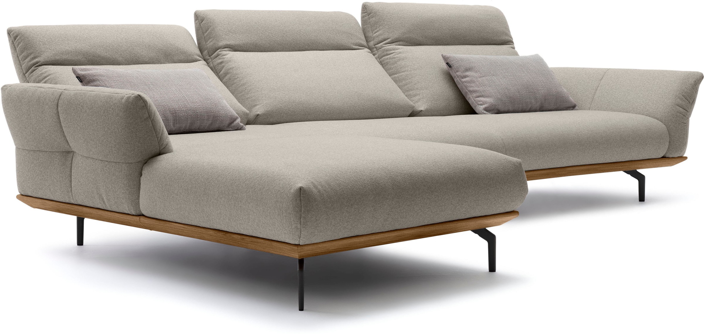 Creation BY ROLF BENZ Ecksofa »CR.460«, Sockel in Nussbaum, Winkelfüße in Umbragrau, Breite 338 cm