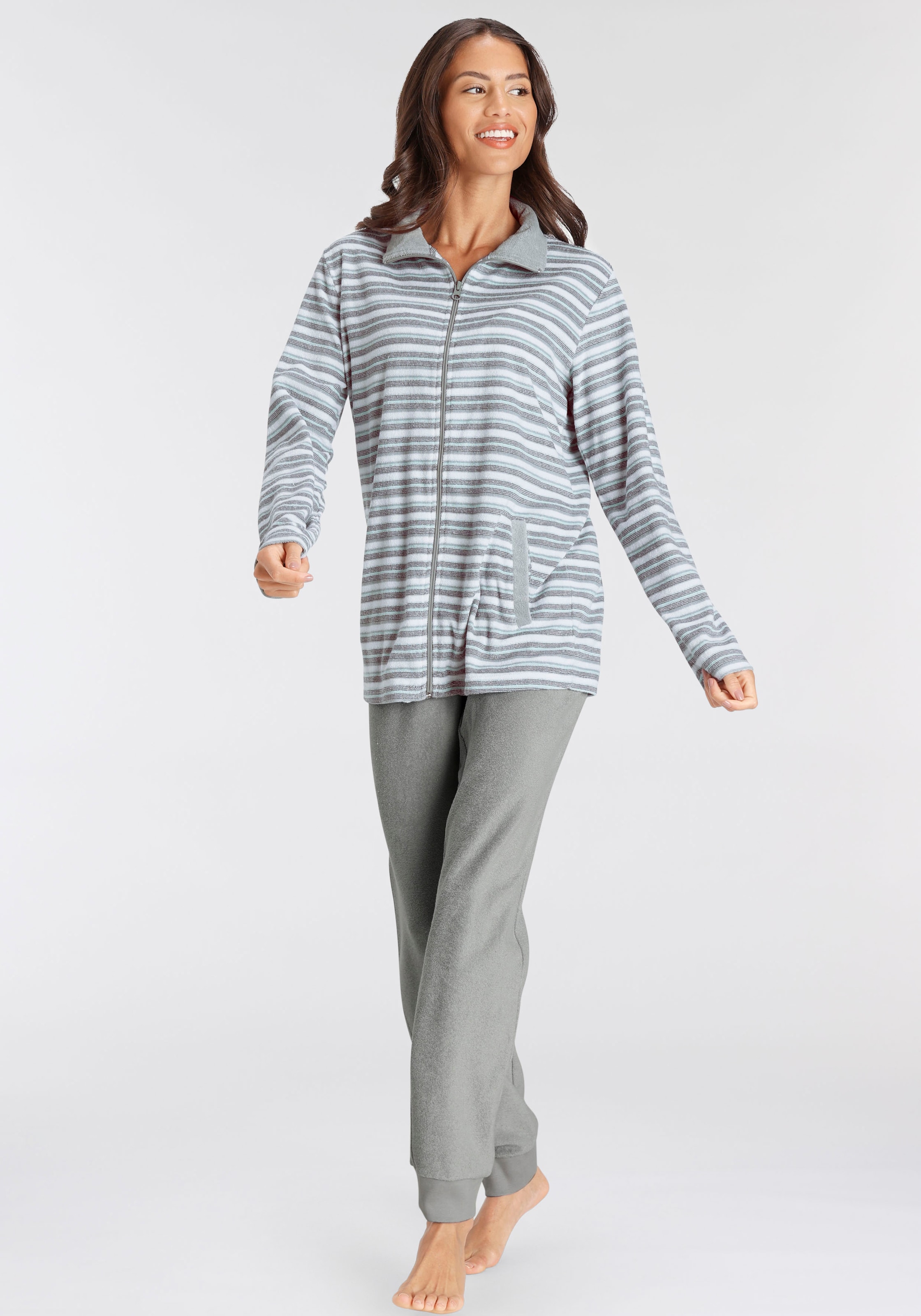 Vivance Dreams Pyjama, (2 tlg.), aus weichem Frottée mit Reißverschluss  online kaufen | BAUR