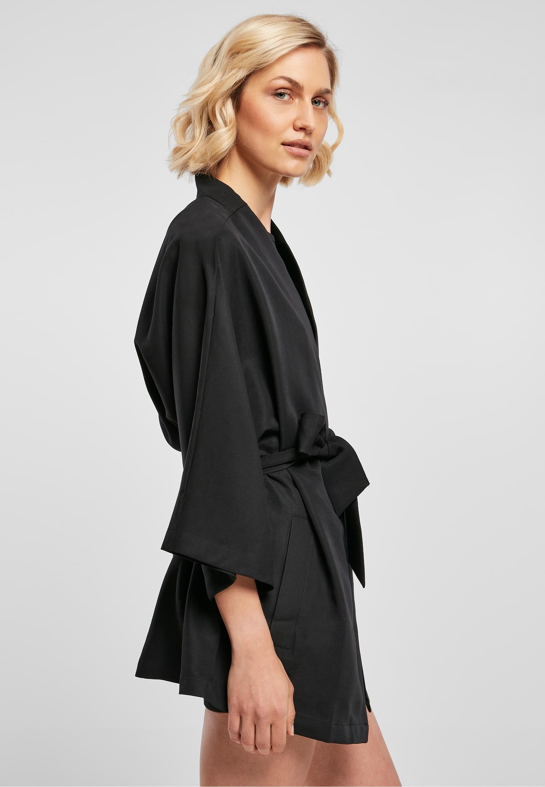 URBAN CLASSICS Allwetterjacke »Urban Classics Damen Ladies Viscose Twill Kimono Coat«, (1 St.), ohne Kapuze