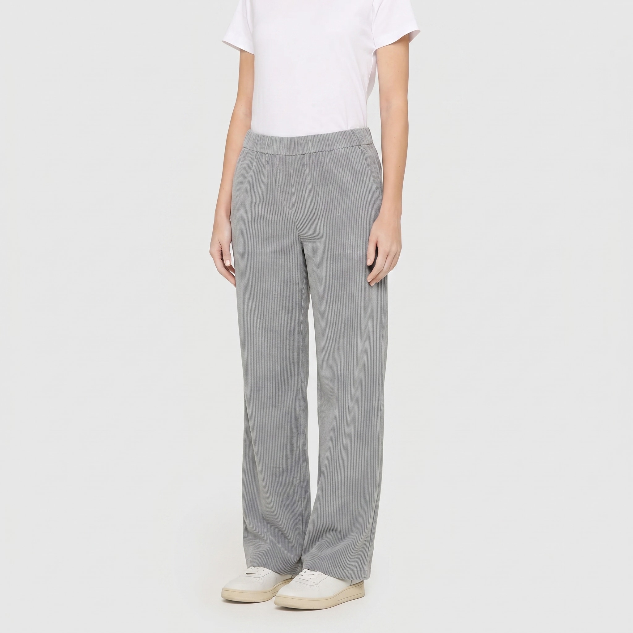 MAC Cordhose "CHIARA" mit weitem Bein