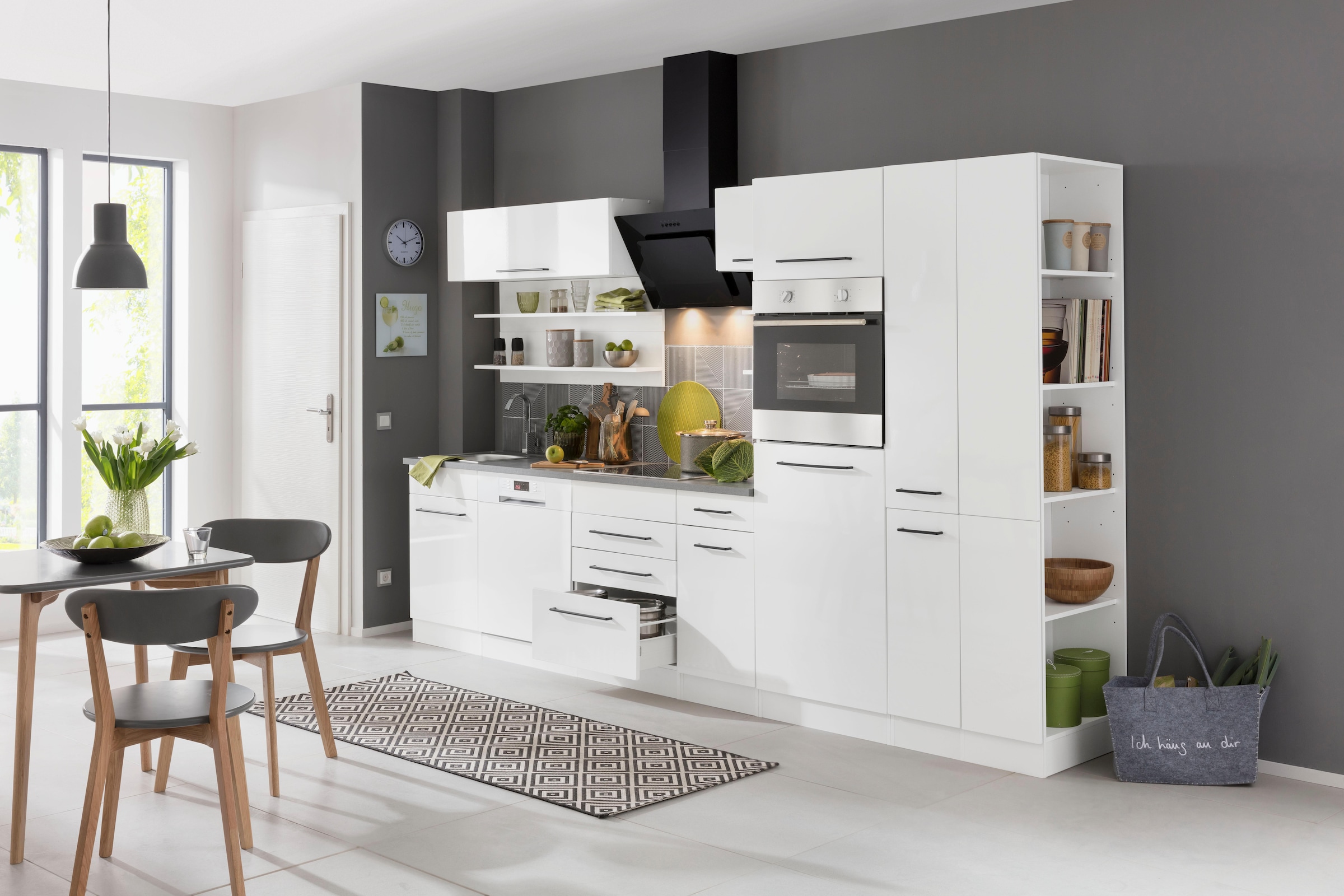 KOCHSTATION Küchenzeile »KS-Tulsa«, mit E-Geräten, Breite 300 cm, schwarze Metallgriffe, MDF Fronten