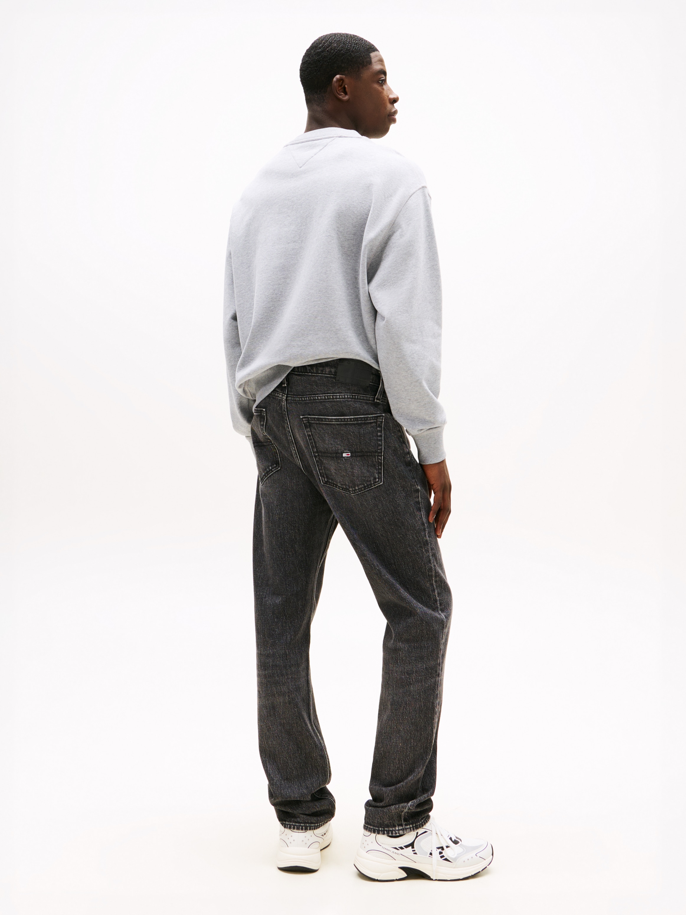 Tommy Jeans Slim-fit-Jeans »RYAN SLIM STRAIGHT«, mit Logoprägung