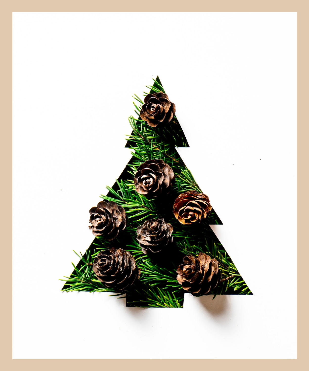 queence Bild mit Rahmen »Tannenbaum«, Jahreszeiten-Natur-Tannenbaum-Weihnachten, (1 St.), Premium Rahmenbild, liebevolle Handarbeit