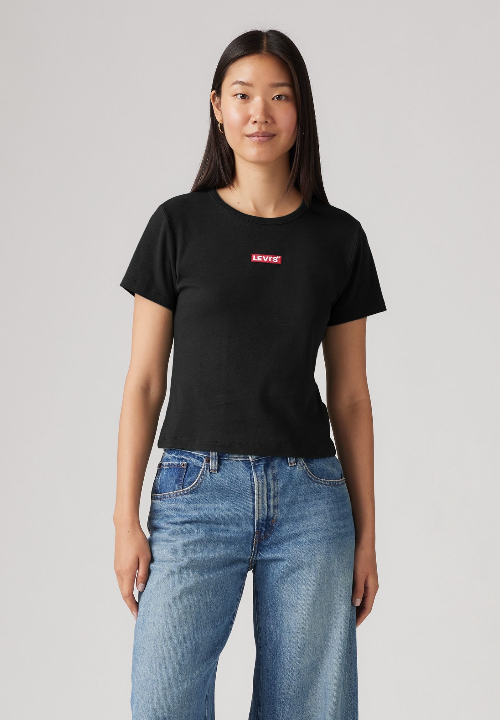 Levis T-Shirt "LSE GRAPHIC RICKIE", Kontrastfarbene LEVI`S- Applikation günstig online kaufen