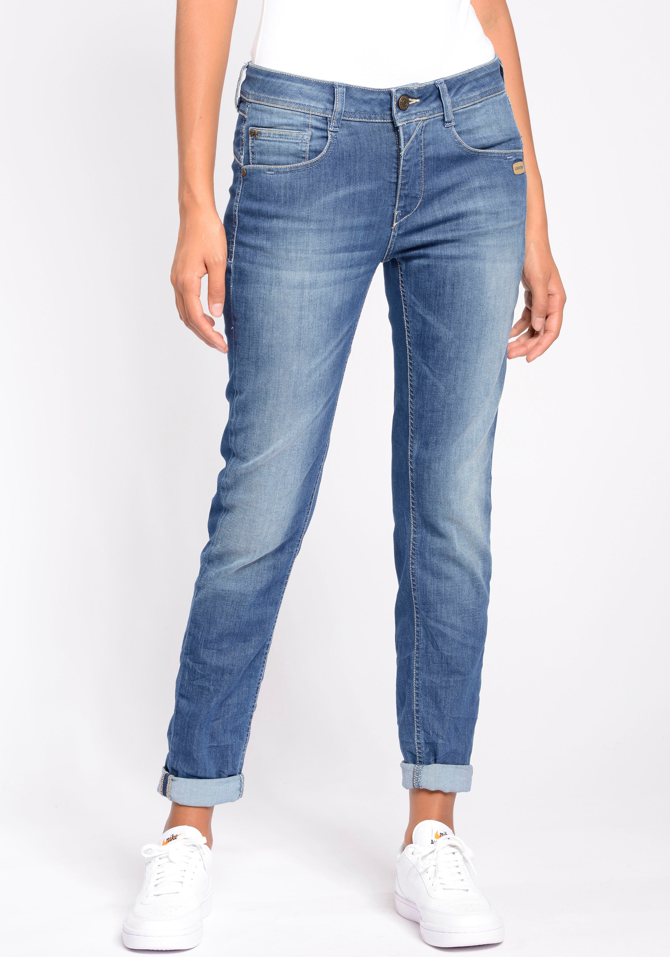 GANG Relax-fit-Jeans "AMELIE", mit Used-Effekten