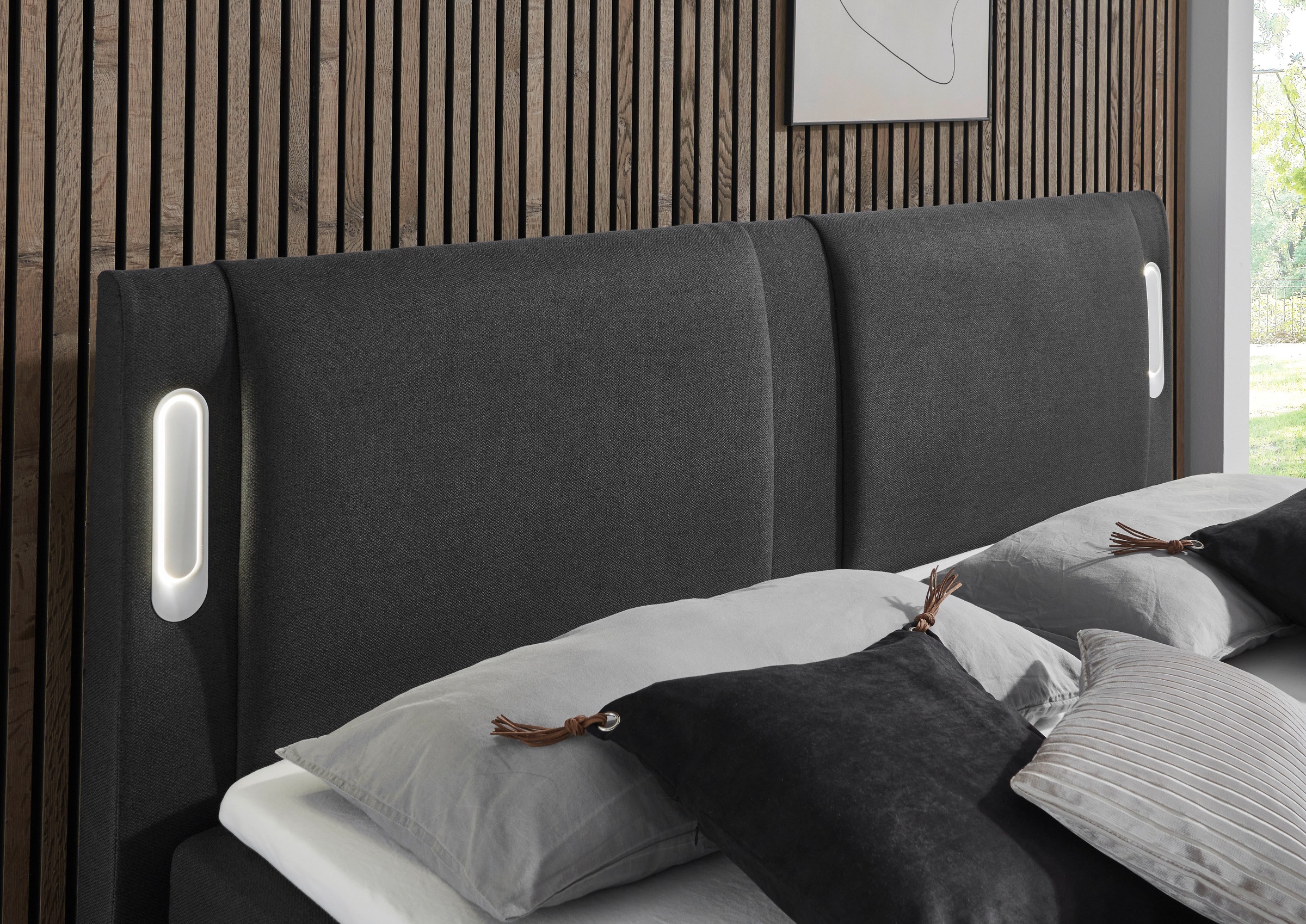 INOSIGN Boxbett »Elverta inkl. Bettkasten und LED-Beleuchtung« erhältlich in der Breite 180x200cm, Kopfteil in Kissenoptik