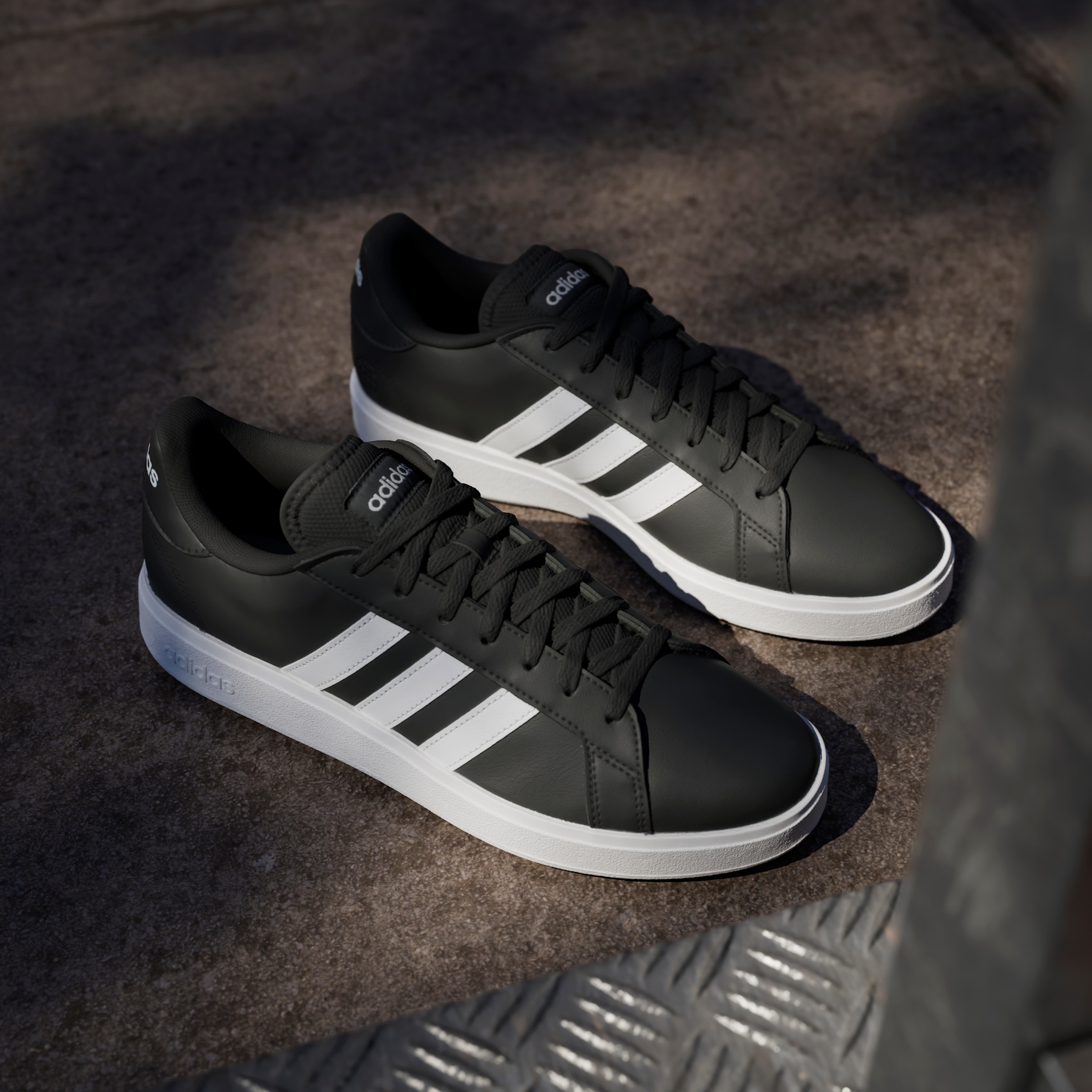 adidas Sportswear Sneaker »GRAND COURT TD LIFESTYLE COURT CASUAL«, Design auf den Spuren des adidas Superstar