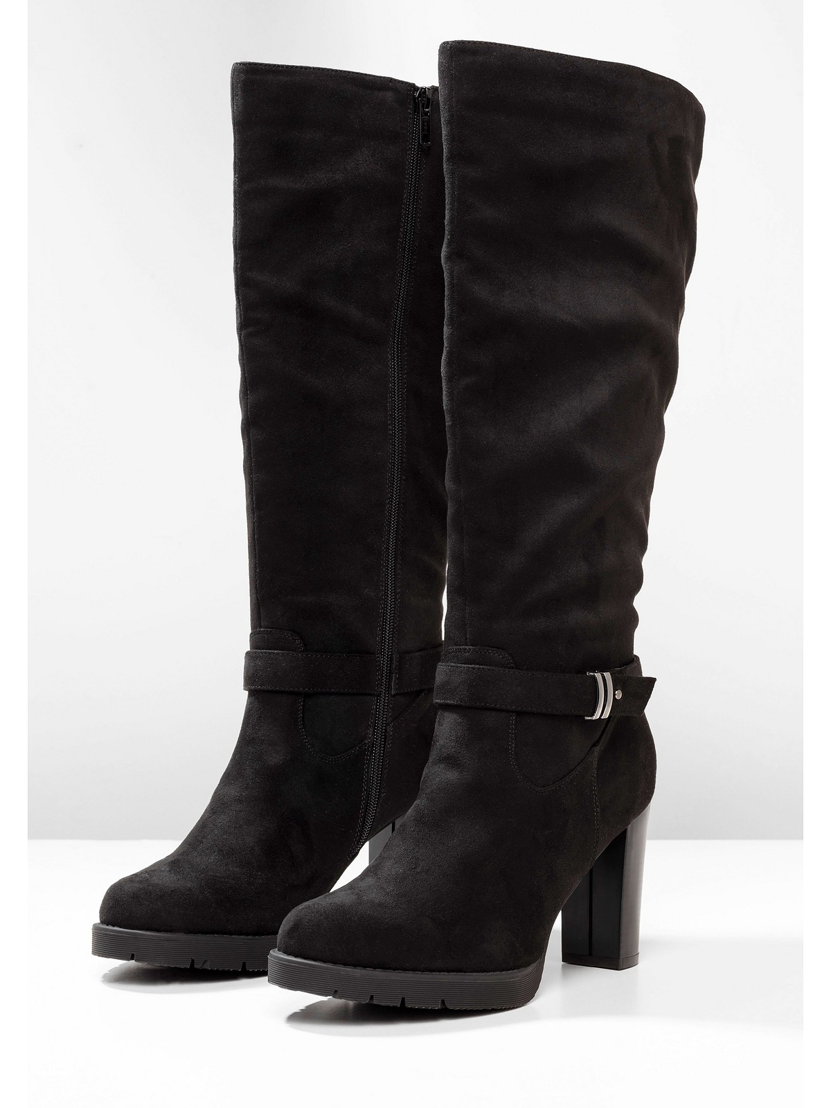 sheego -  Weitschaftstiefel "Weitschaftstiefel", in Velourslederoptik, mit Schnallenband