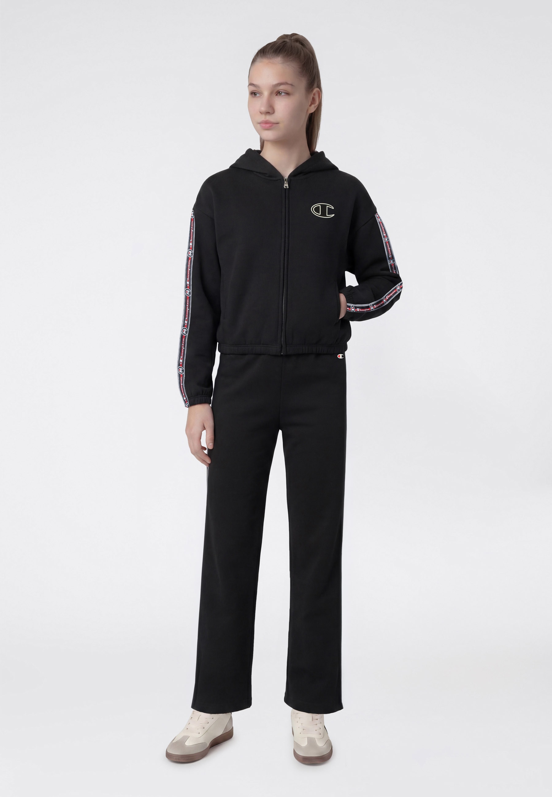 Champion Jogginganzug "SPORTWEAR SWEATSUITS Standard Fit" 2 zweiteiliges Set, für sportliche Aktivitäten, lässiger Stil