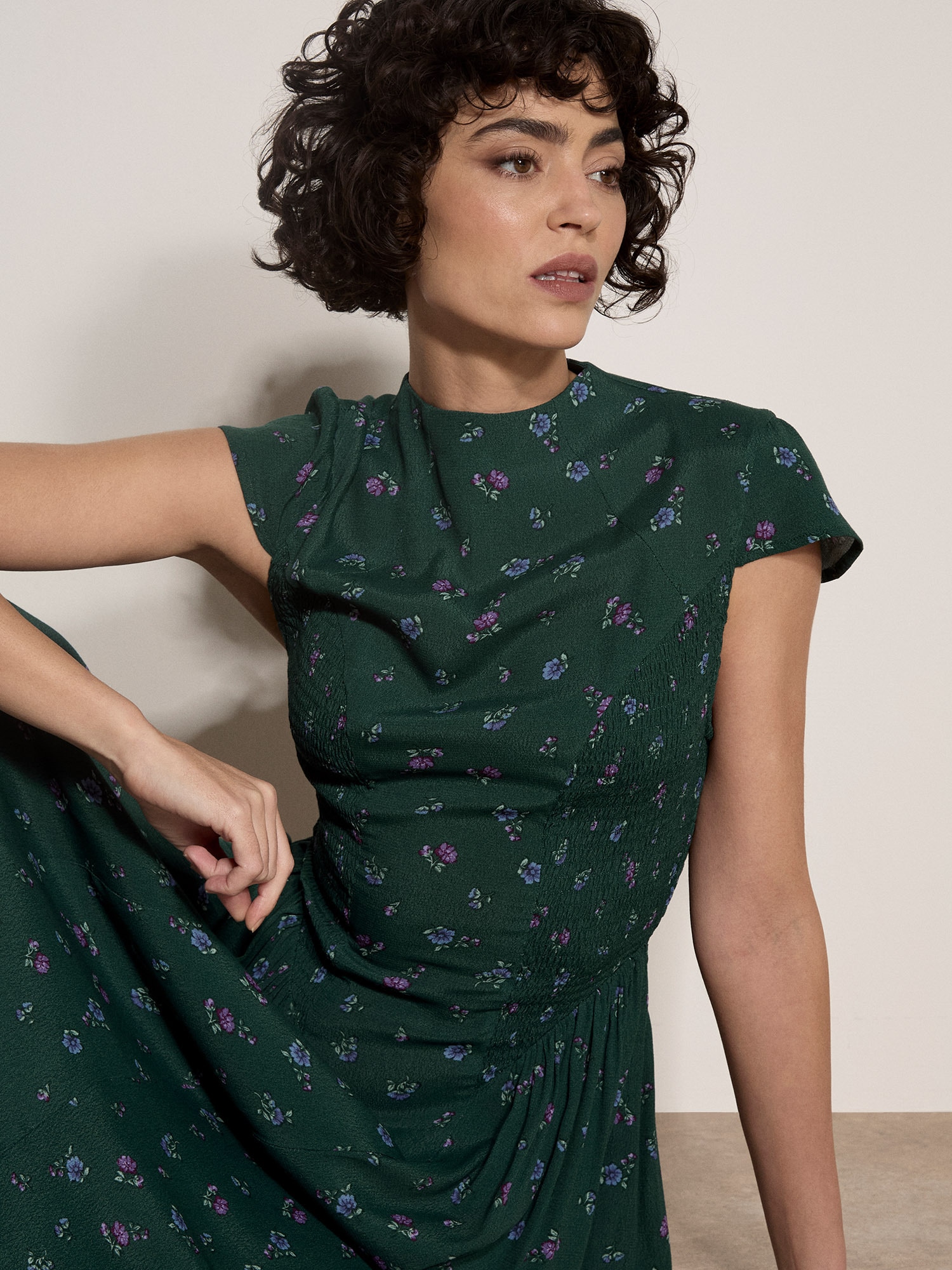 Apricot Minikleid "Geblümtes kurzes Kleid" mit Smokdetails