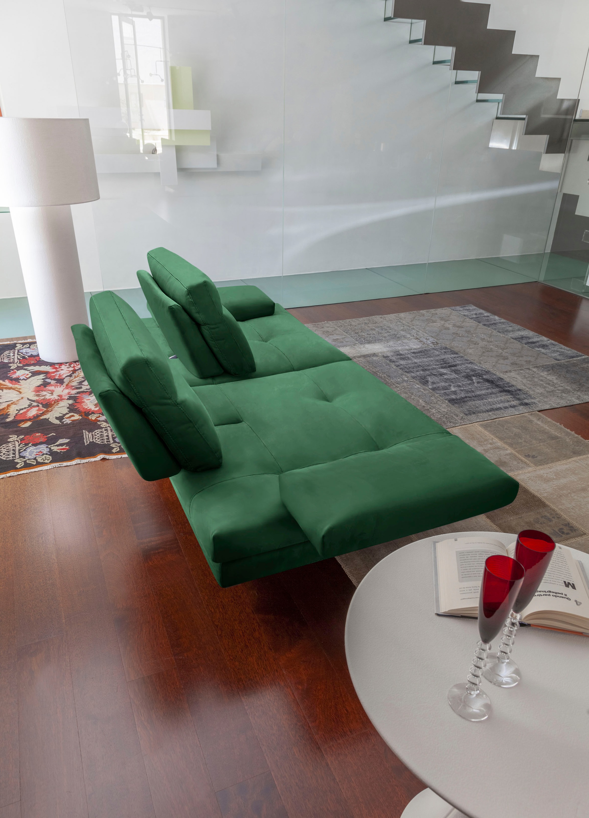 CALIA ITALIA 3,5-Sitzer »Toby Wing, italienisches Designsofa, super bequem, Megasofa«, inkl. Sitztiefenverstellung und Armteilfunktion, Füße in Schwarz matt