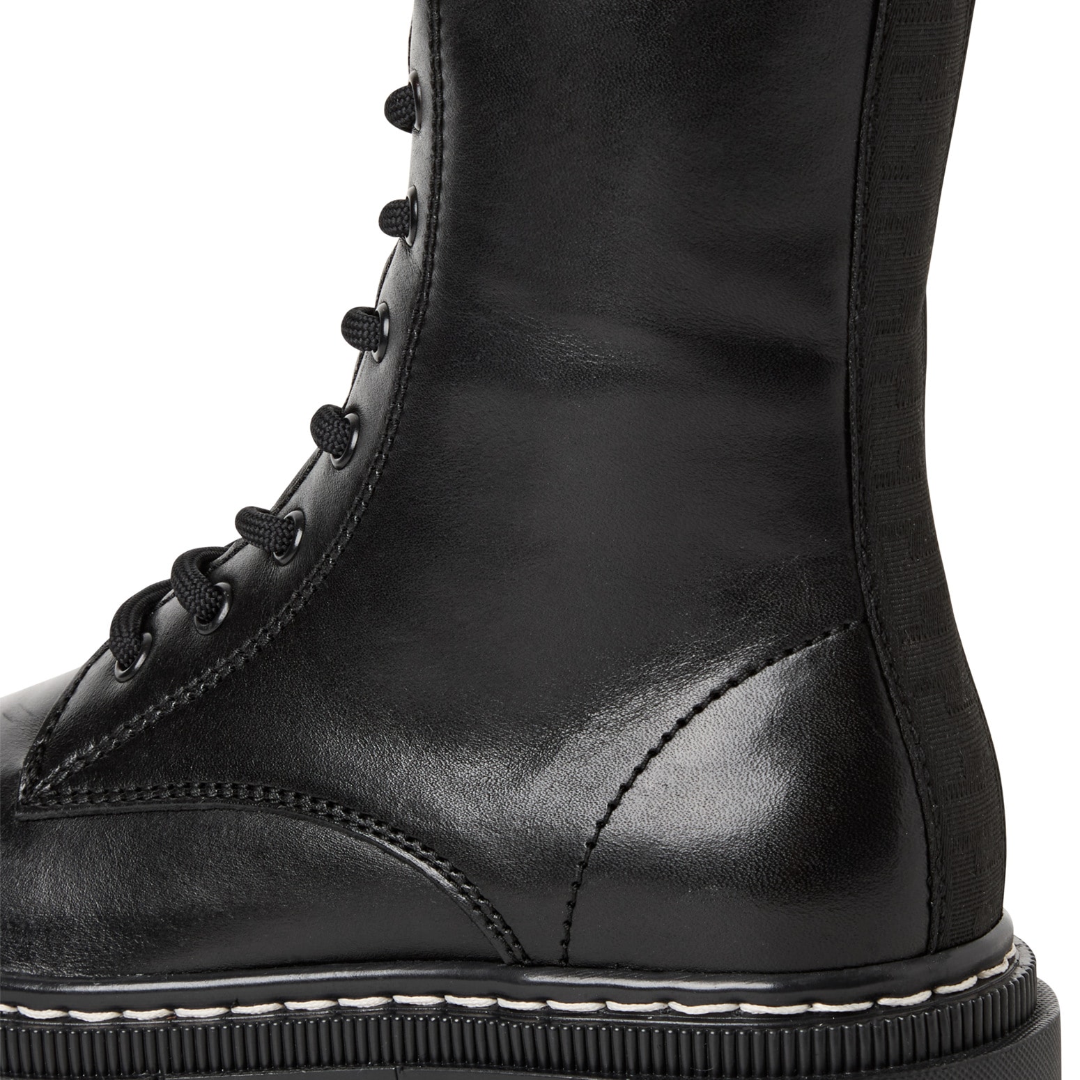 Tamaris Schnürstiefelette, Blockabsatz, Plateau, Schnürboots mit Logoprägung am Schaft