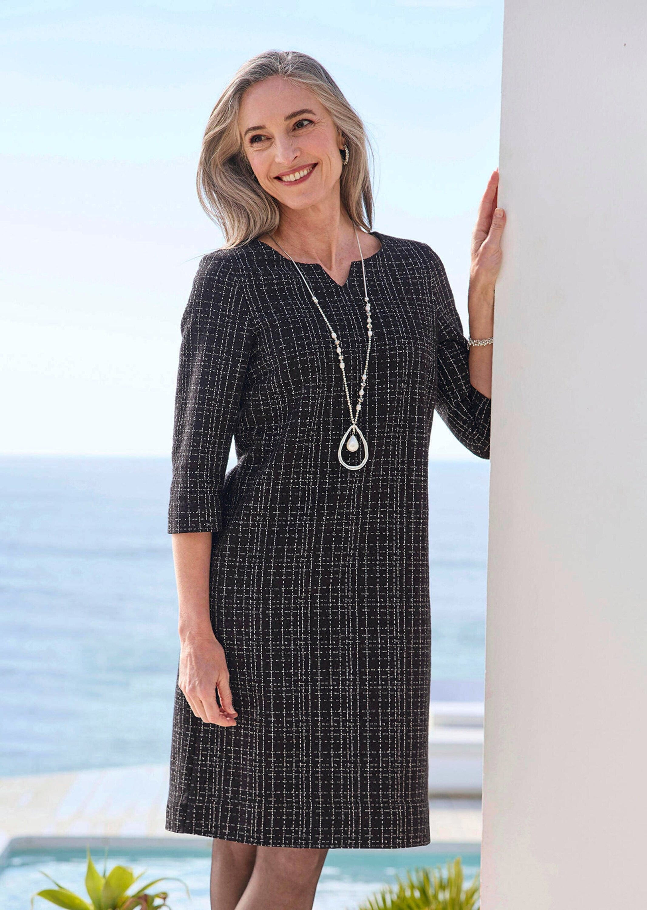 GOLDNER Jerseykleid »Kurzgröße Jerseykleid in Tweed-Optik mit feinem Glanz«
