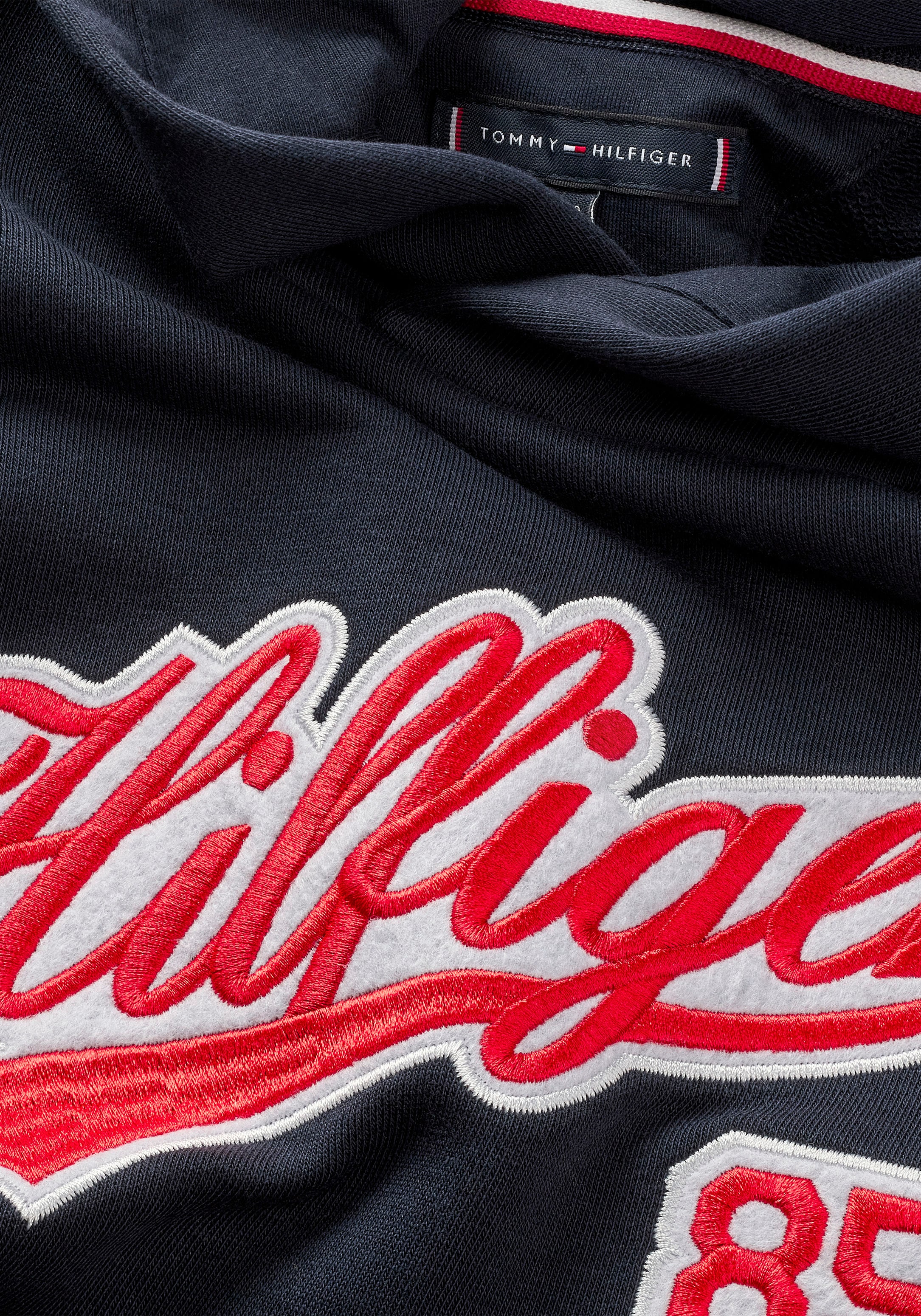 Tommy Hilfiger Kapuzensweatshirt »HILFIGER BAUR für ▷ SCRIPT Logostickerei HOODIE«, großer | mit