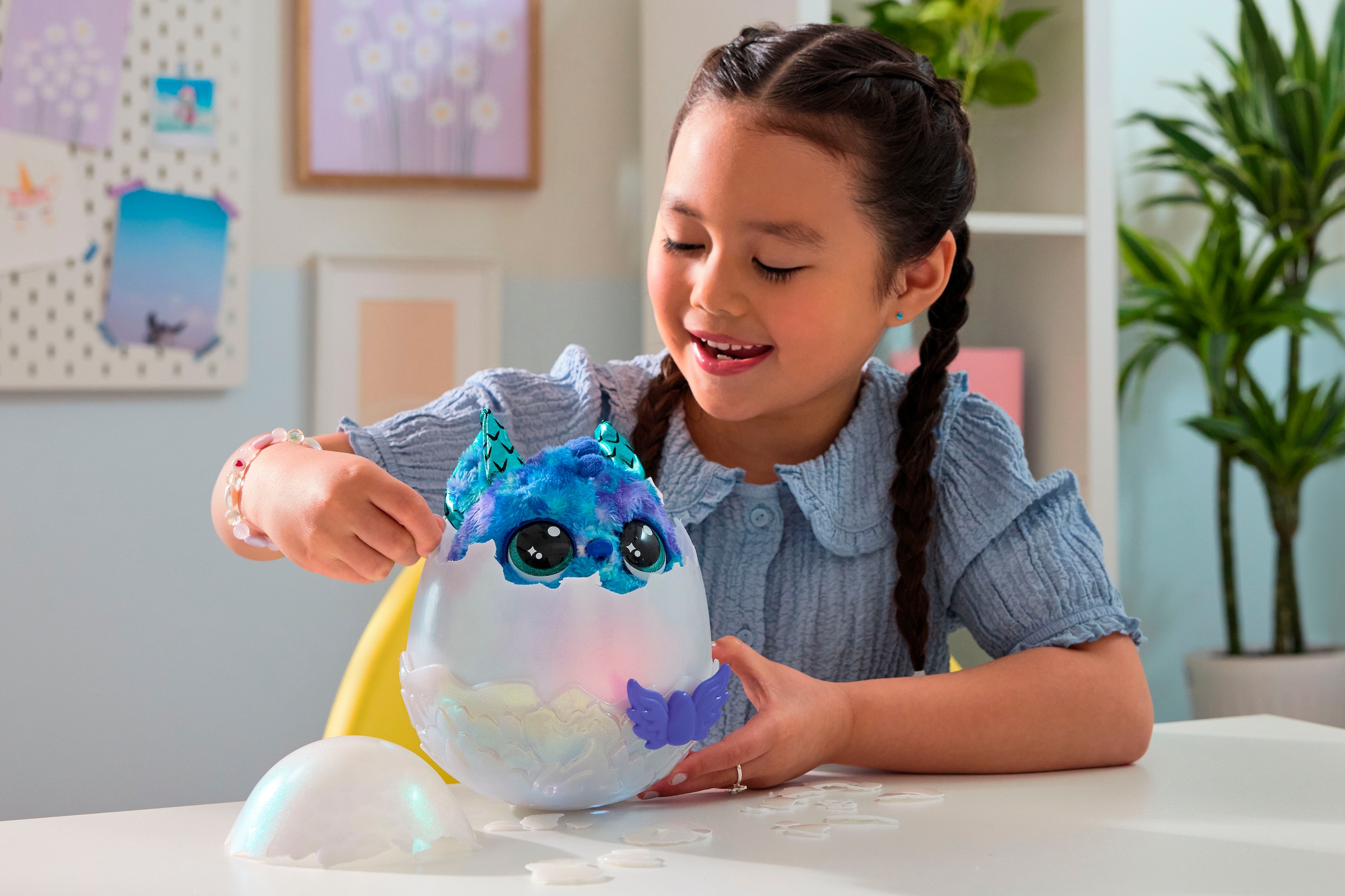 Spin Master Spielfigur »Hatchimals Big Egg - Secret Hatch Draggle«, mit Licht und Sound