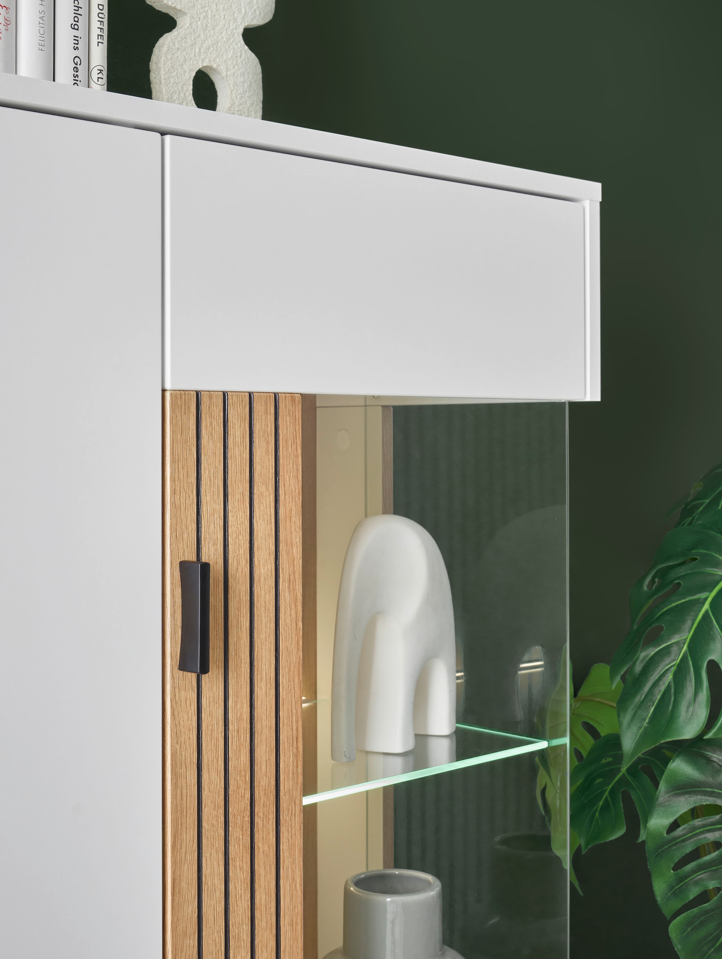 INOSIGN Wohnwand »HUDSON«, (Set, 4 St.), mit moderner Rillenoptik, Griffe aus Metall (Schwarz), Breite 320 cm