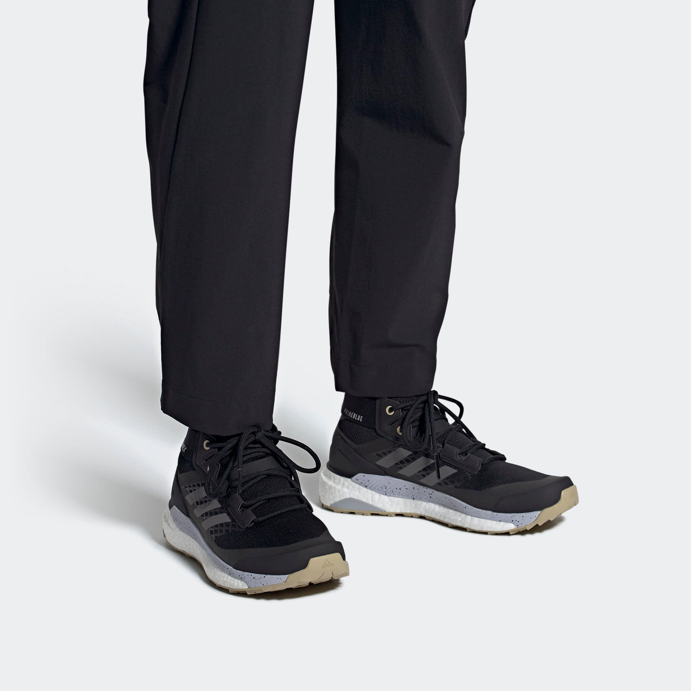 terrex free hiker primeblue w