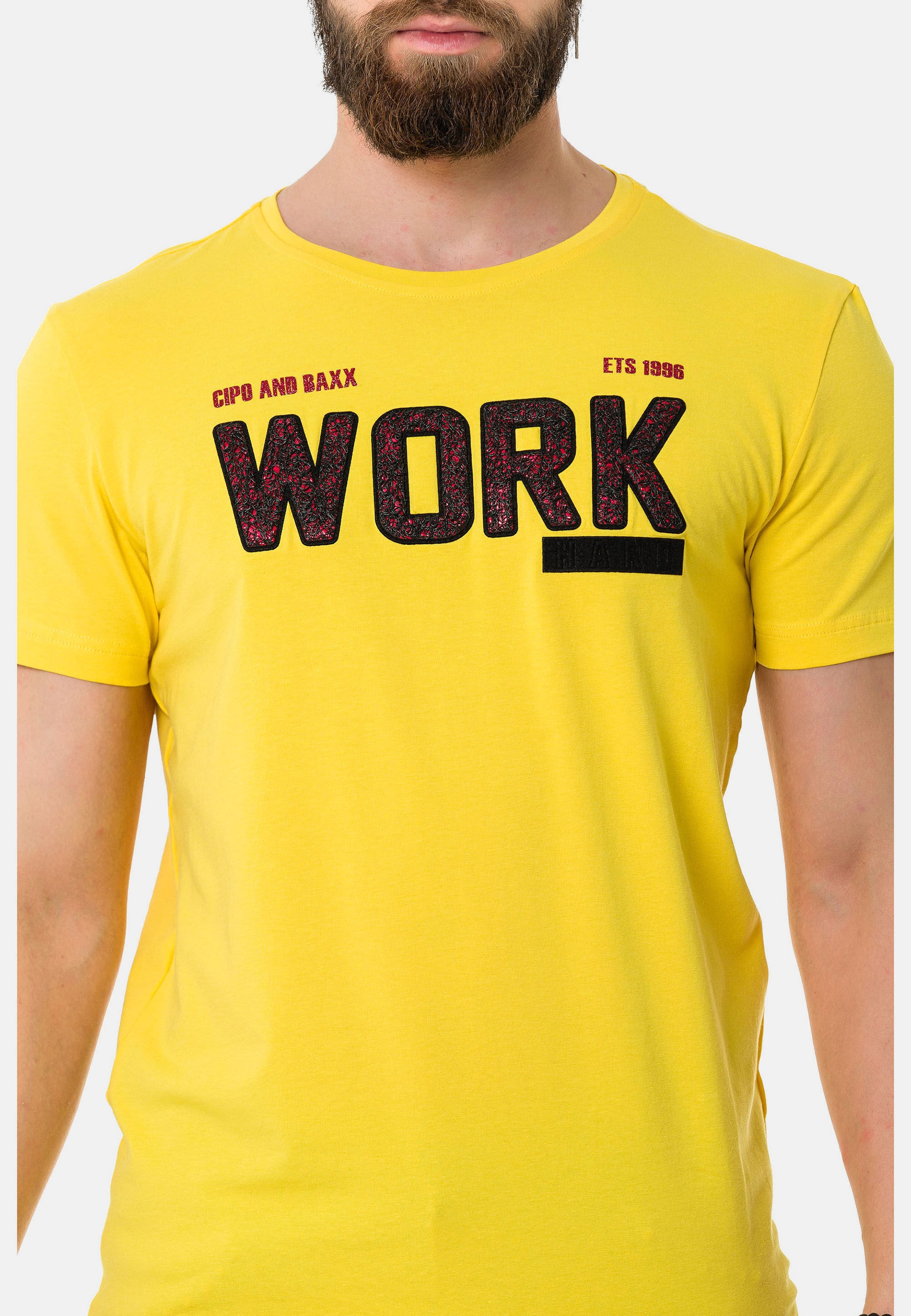 Cipo & Baxx T-Shirt »T-Shirt«, mit Rundhals-Ausschnitt