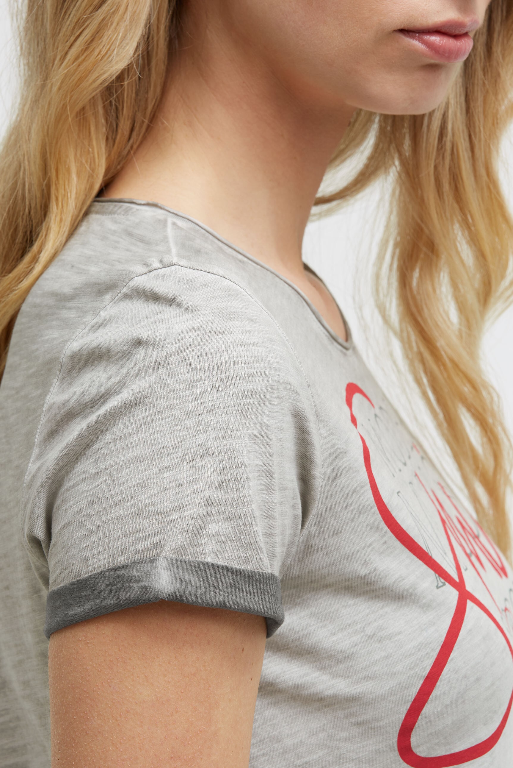 SOCCX Rundhalsshirt mit fixierten Turn-Up-Ärmeln