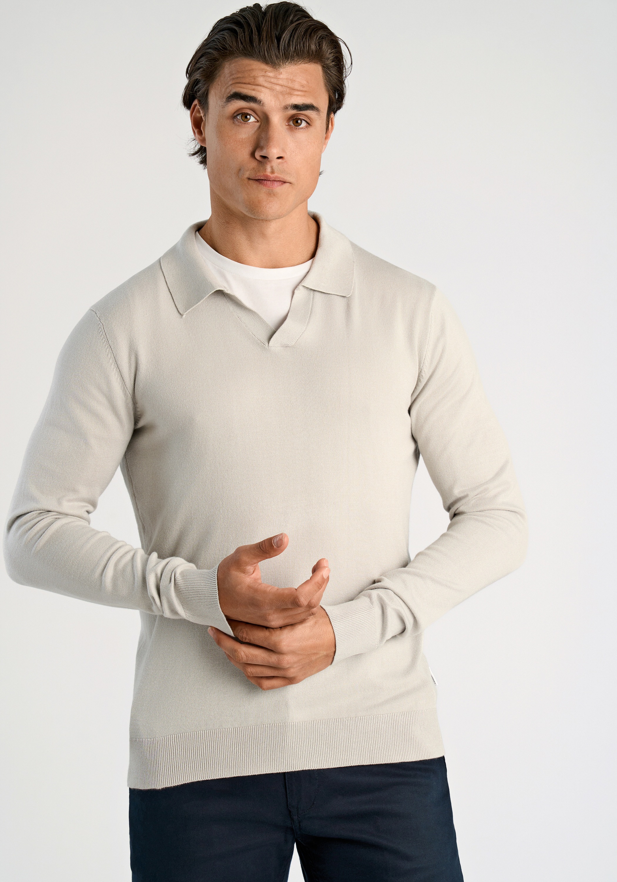 Strickpullover LINDBERGH "Strickpullover Slim Fit", Herren, Gr. XXL, grau (lt grau), Obermaterial: 80% Viskose, 20% Nylon, V-Ausschnitt, Pullover Strickpullover