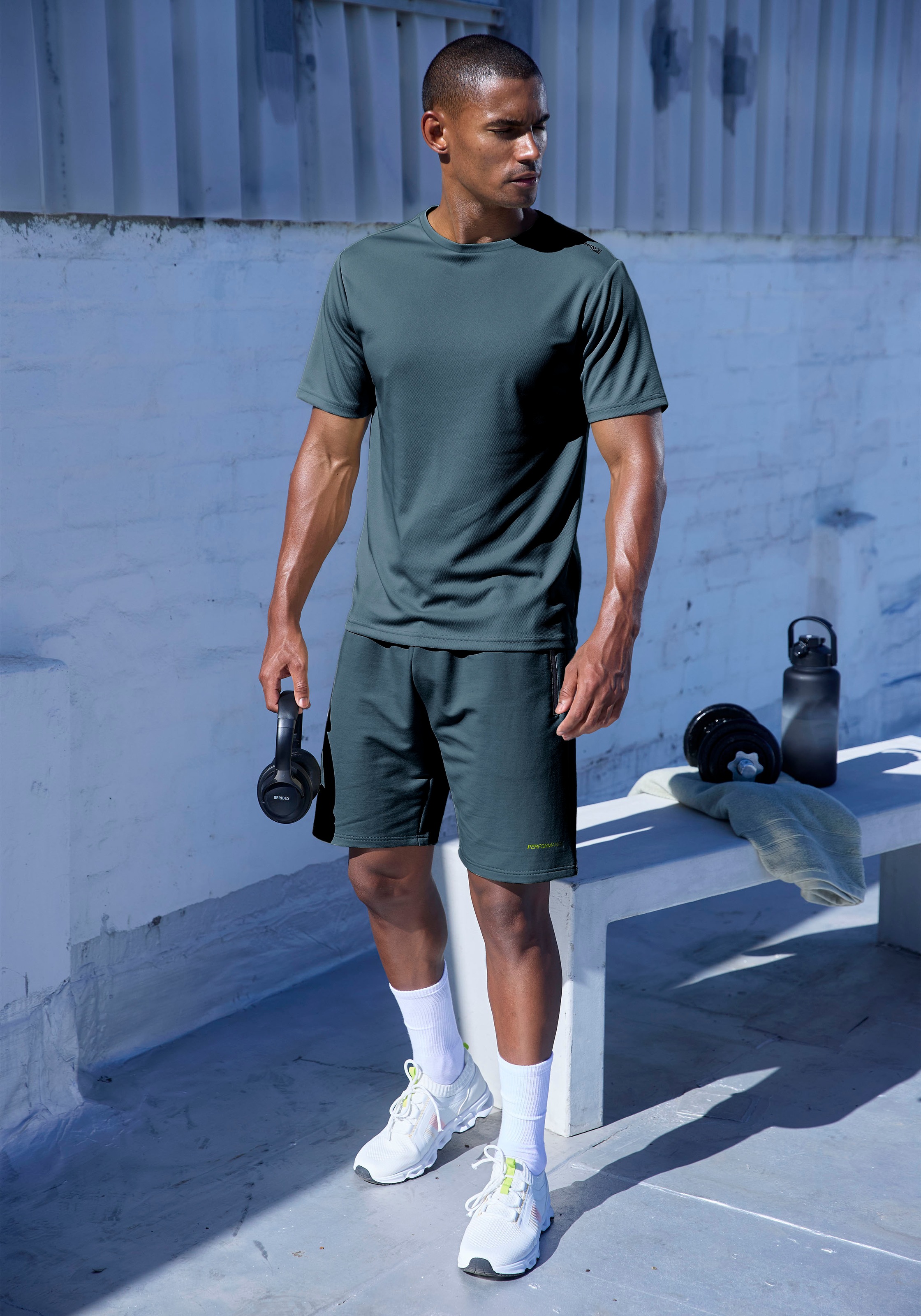 Thumbnail - Le Jogger Performance Funktionsshorts Perfomance Shorts mit Kontrast-Kordel und Reißverschlusstaschen