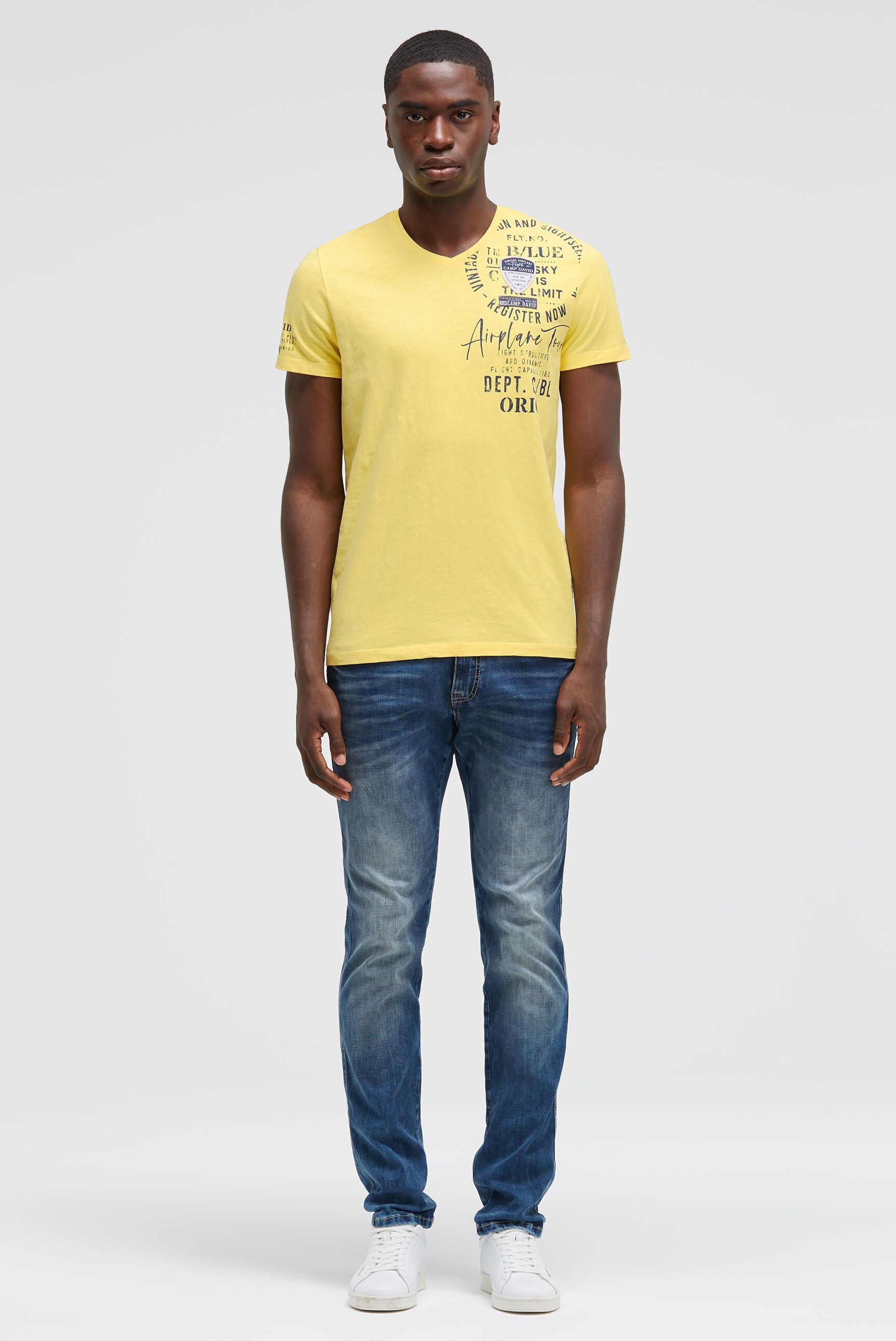 CAMP DAVID V-Shirt, mit maskulinem V-Ausschnitt