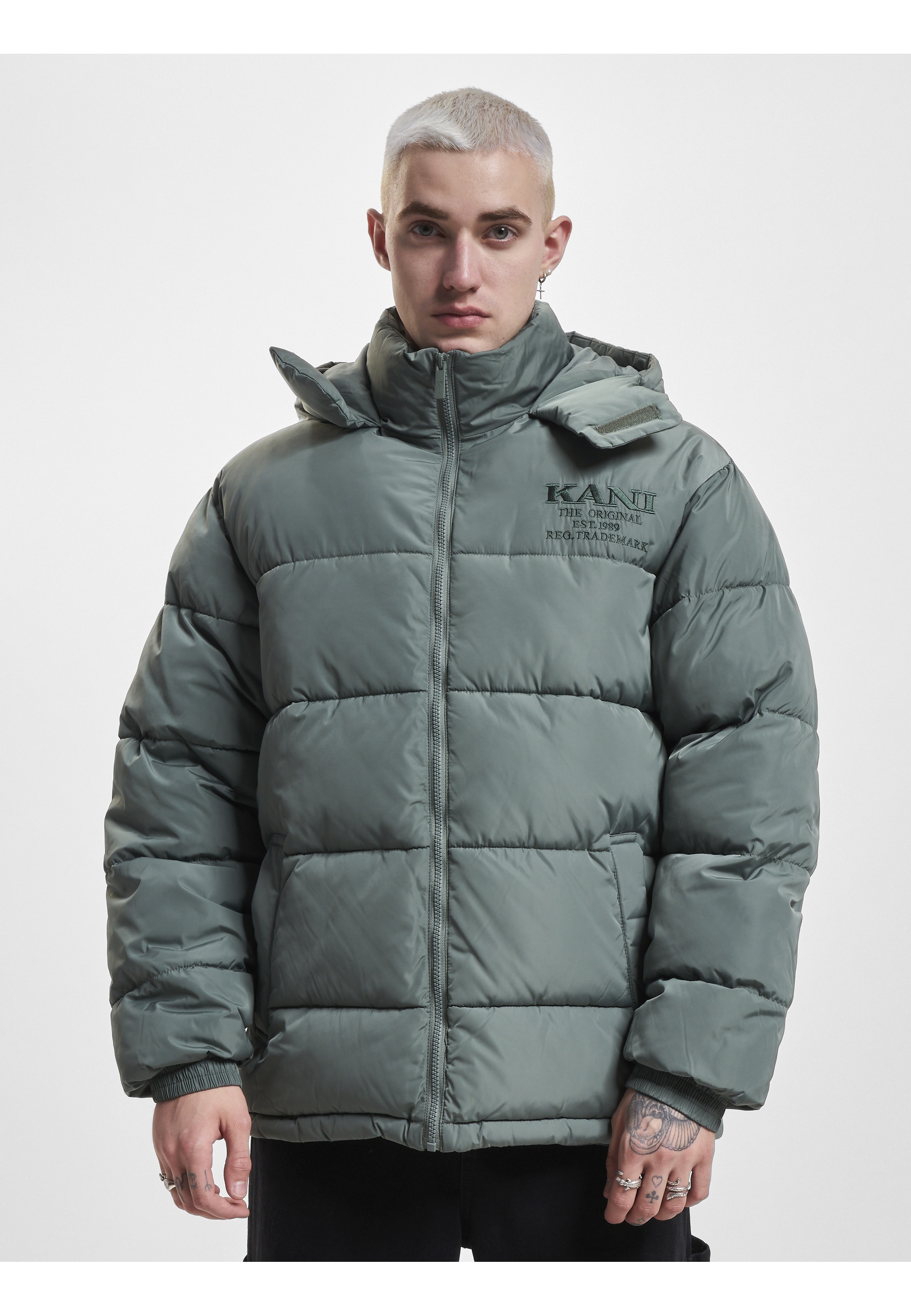 Karl Kani Winterjacke »Karl Kani Damen KM233-058-1 KK Retro Hooded Puffer Jacket« 1 Stk. tlg. mit Kapuze