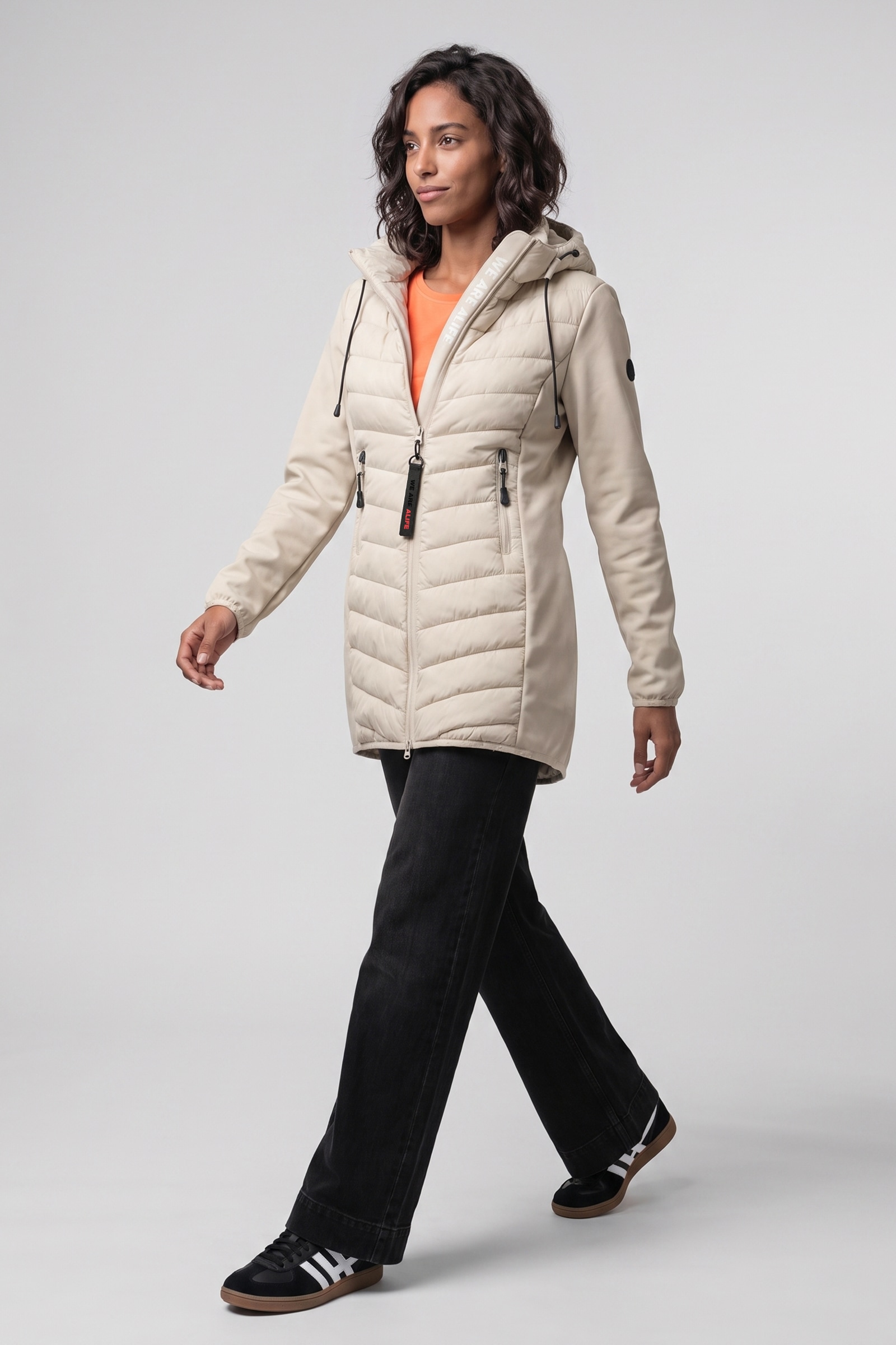 Alife & Kickin Sommerjacke »Damen YlvaAK A Übergangsjacke, Jacke« Chevron-Steppung, Kapuze mit Kordelzug, Zwei-Wege-Reißverschluss
