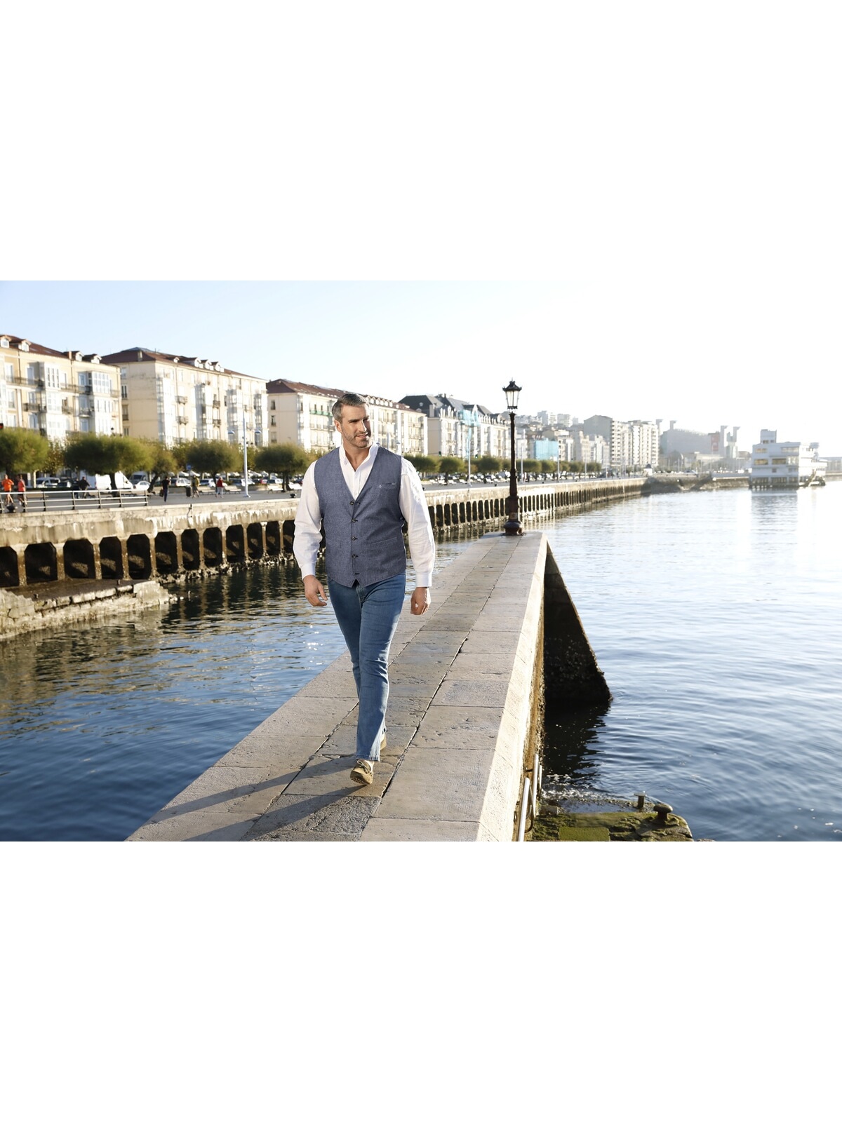 Charles Colby Funktionsweste »Weste DUKE DANIEL«, (1 tlg.), mit Einstecktuch