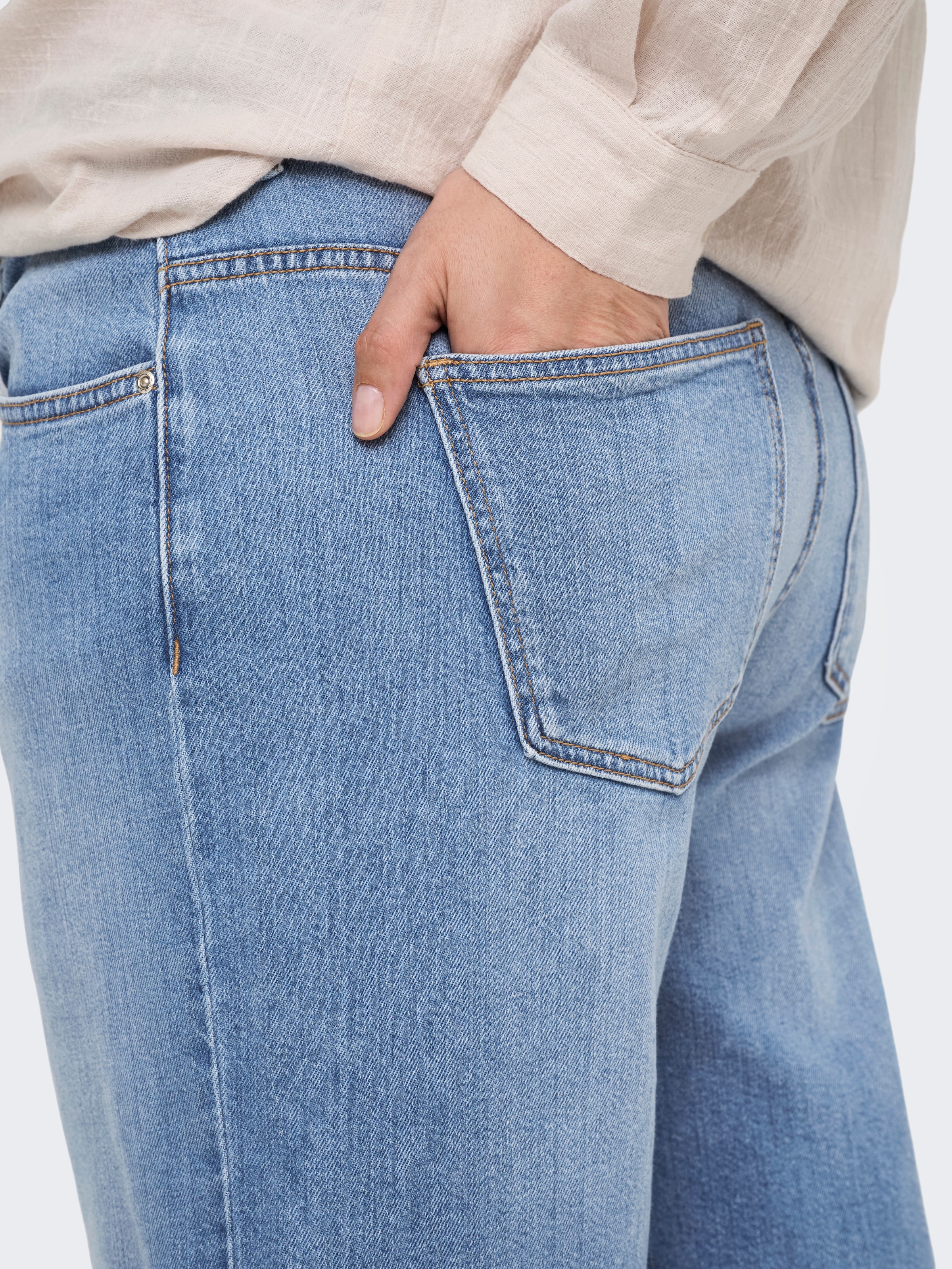 ONLY CARMAKOMA Jeansshorts »CARSONNY HW WIDE DNM SHORTS NAS843 NOOS«