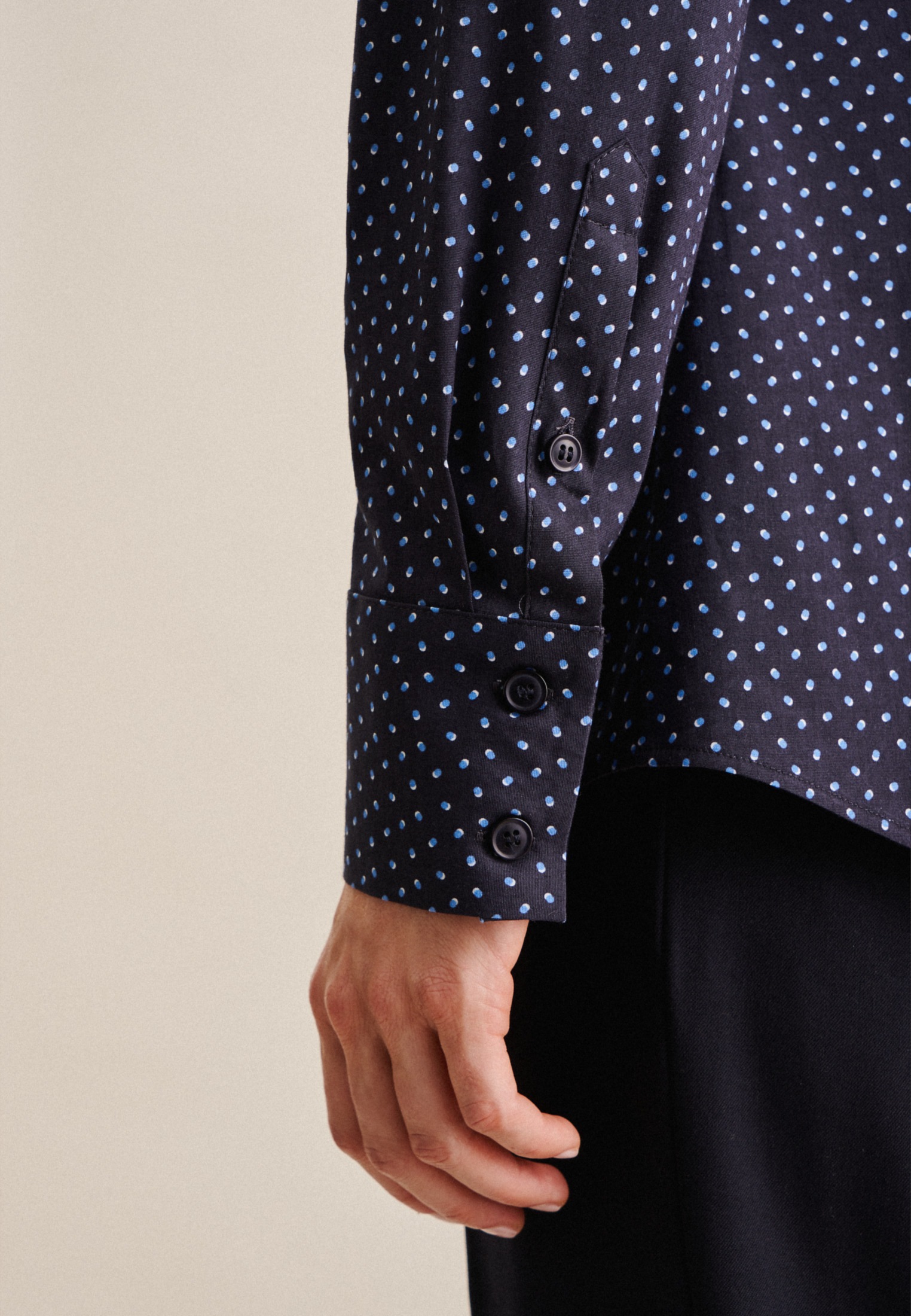 seidensticker Klassische Bluse »Schwarze Rose«, Kragen Druck