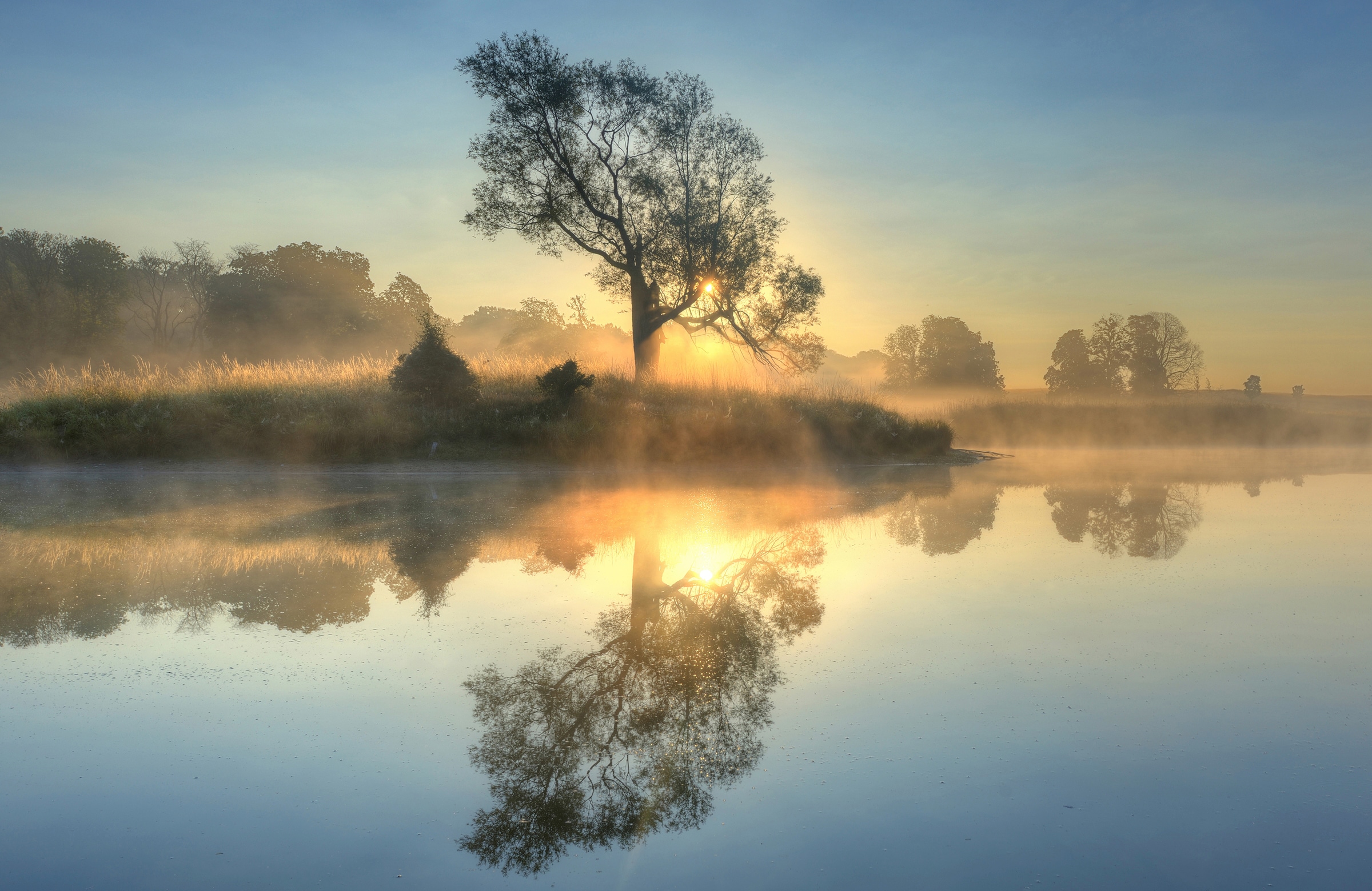 Papermoon Fototapete "Photo-Art KELLER, MORGENREFLEXION"