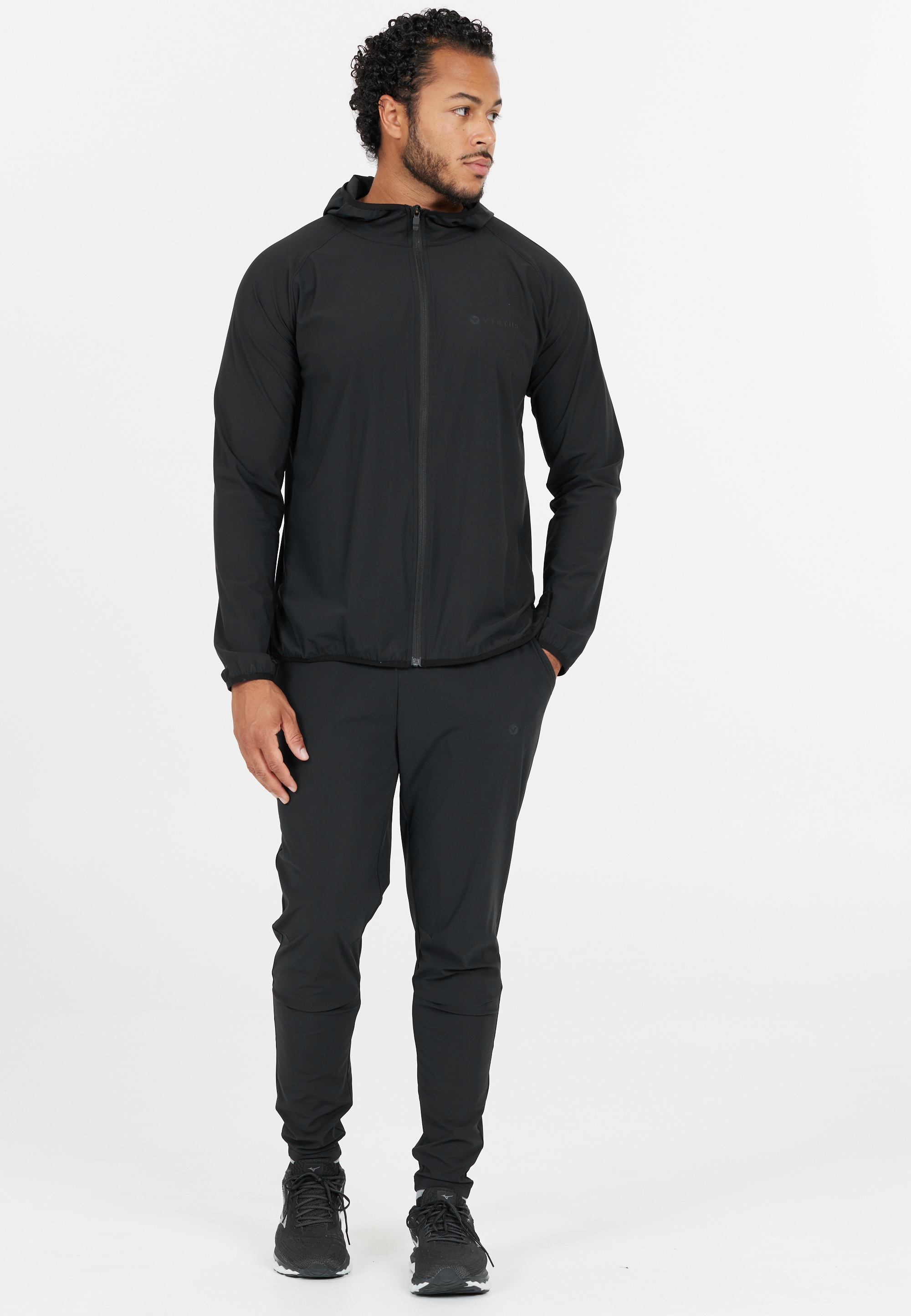 Virtus Sweathose "Alonso", mit funktionalem Stretch und Atmungsaktivität günstig online kaufen