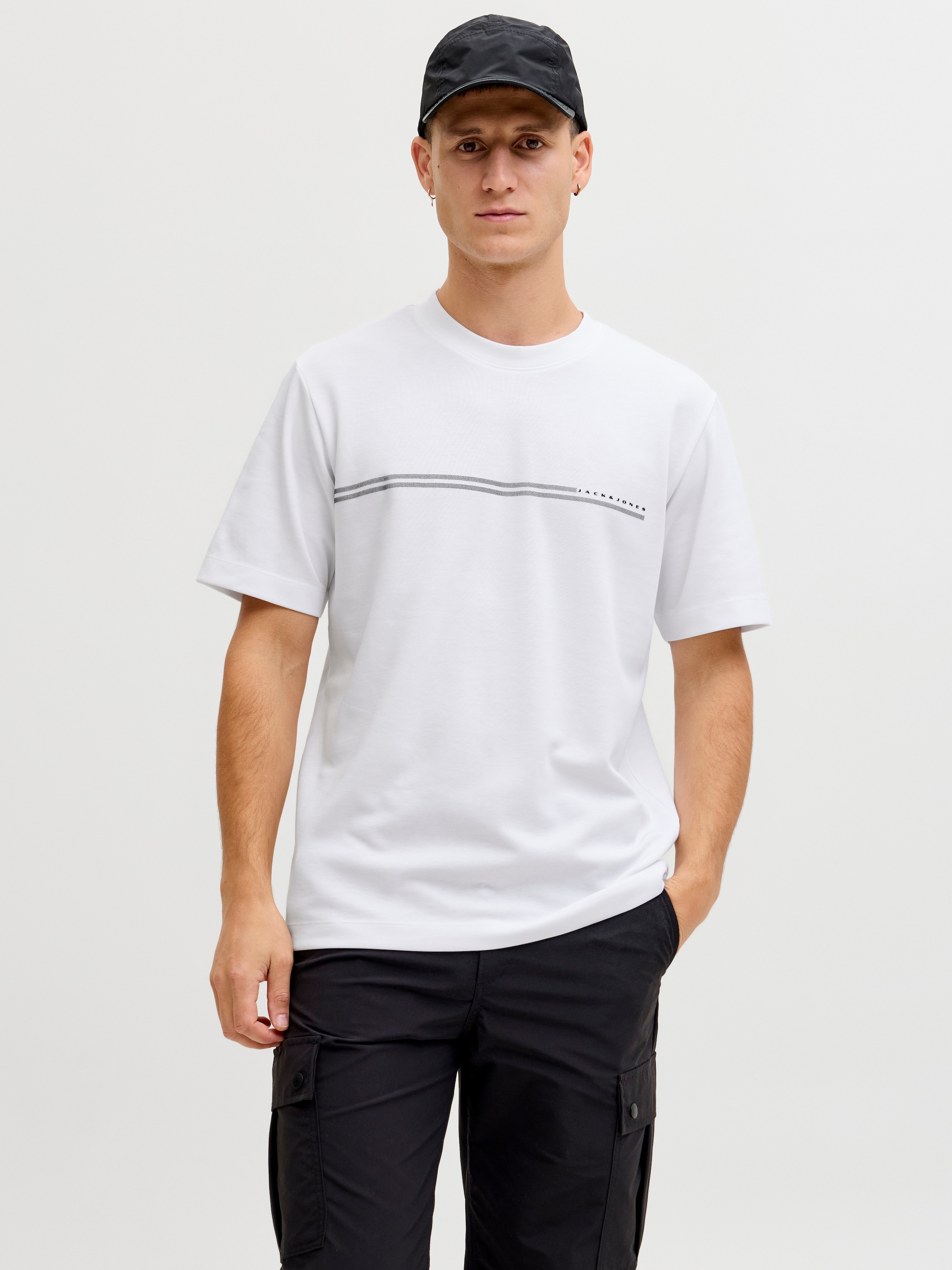 Jack & Jones Kurzarmshirt »JCOFUSION CHEST BRAND TEE SS CREW SN« Materialmix, regular fit