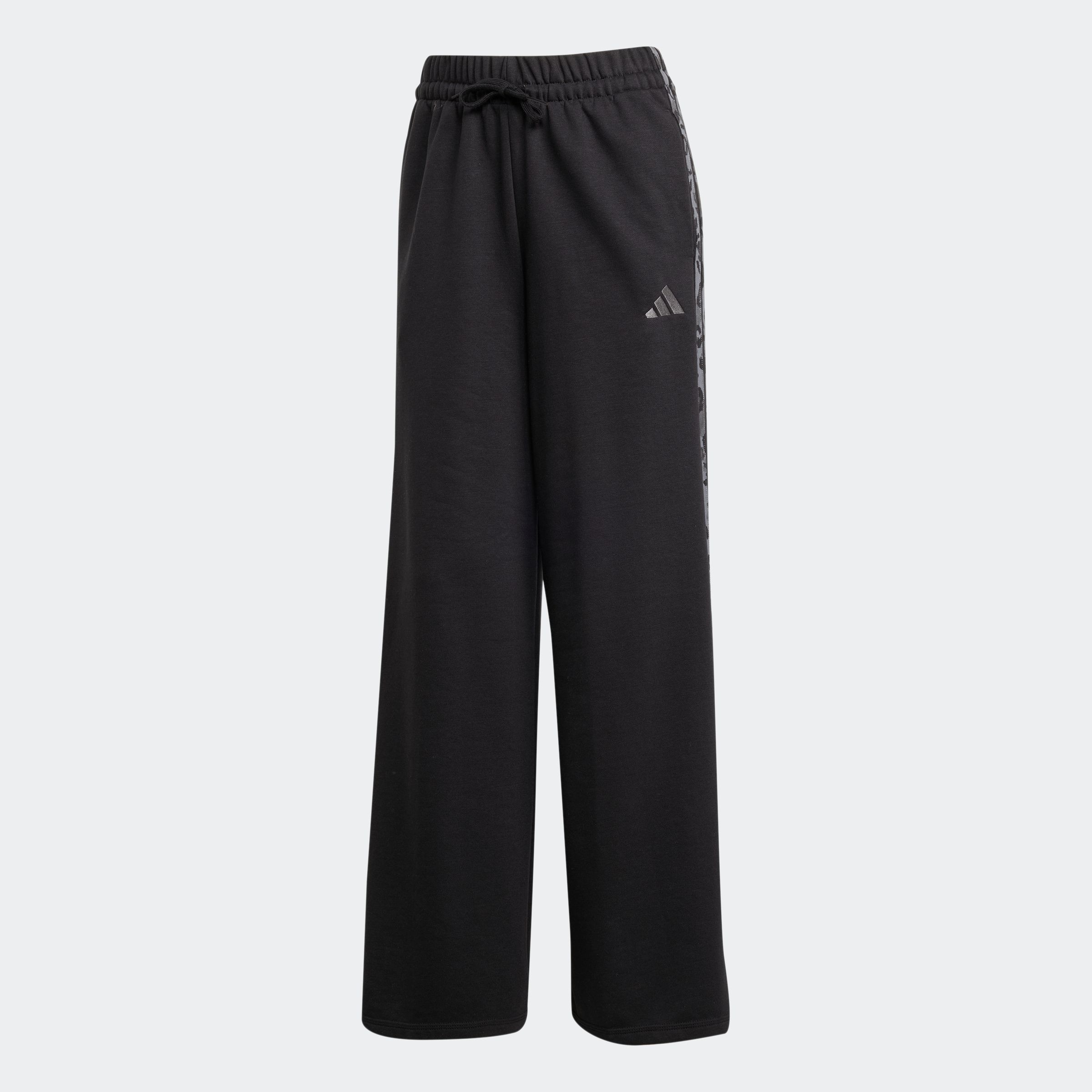 adidas Sportswear Sporthose »W AOP FT PT«, (1 tlg.), Locker geschnitten mit weitem Bein, Tierprint-Details