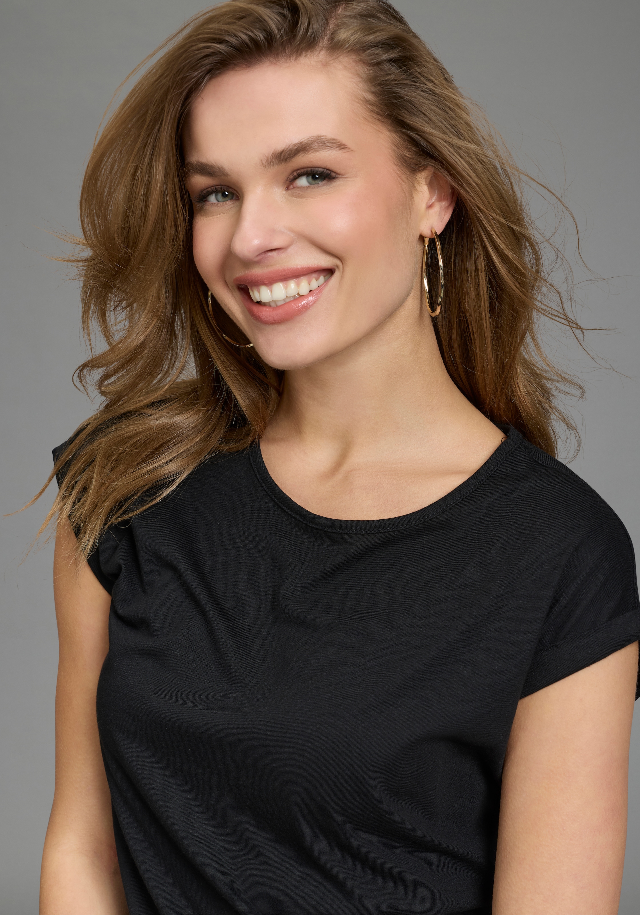 Boysen's T-Shirt 4er-Pack,  figurumspielende Passform, Rundhalsausschnitt