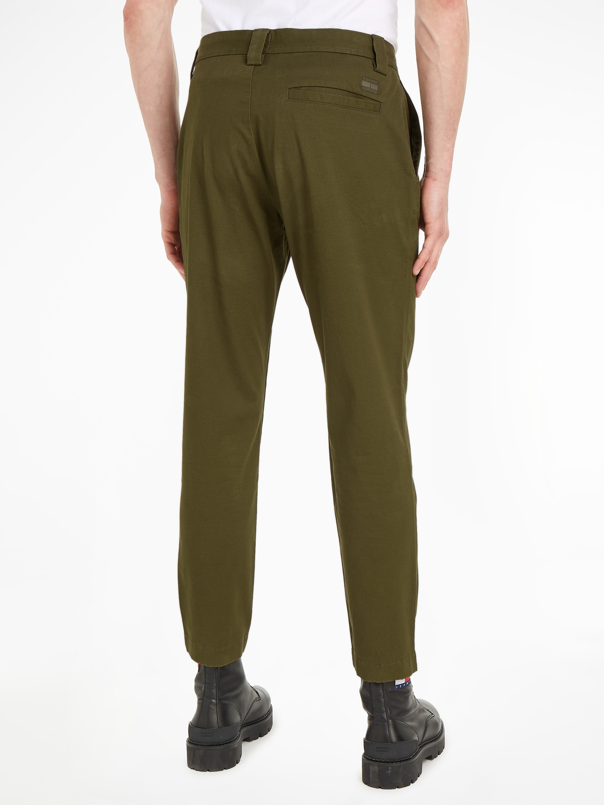 Tommy Jeans Chinohose »TJM DAD CHINO«, mit Logobadge