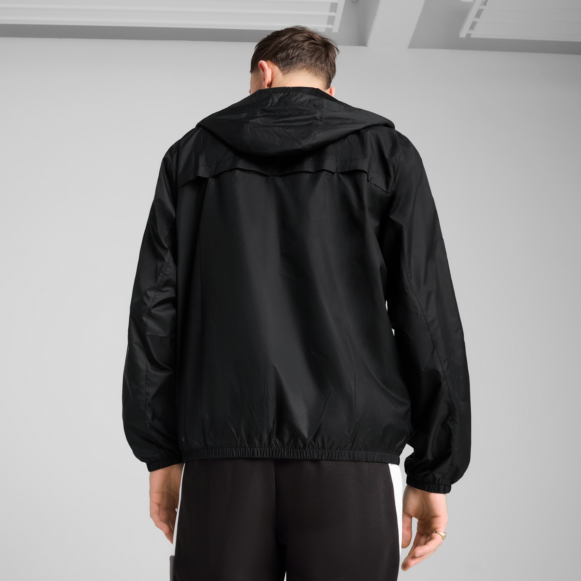 PUMA Windbreaker "ESS REGULAR WINDBREAKER" mit Kapuze mit kuscheliger Kapuz günstig online kaufen