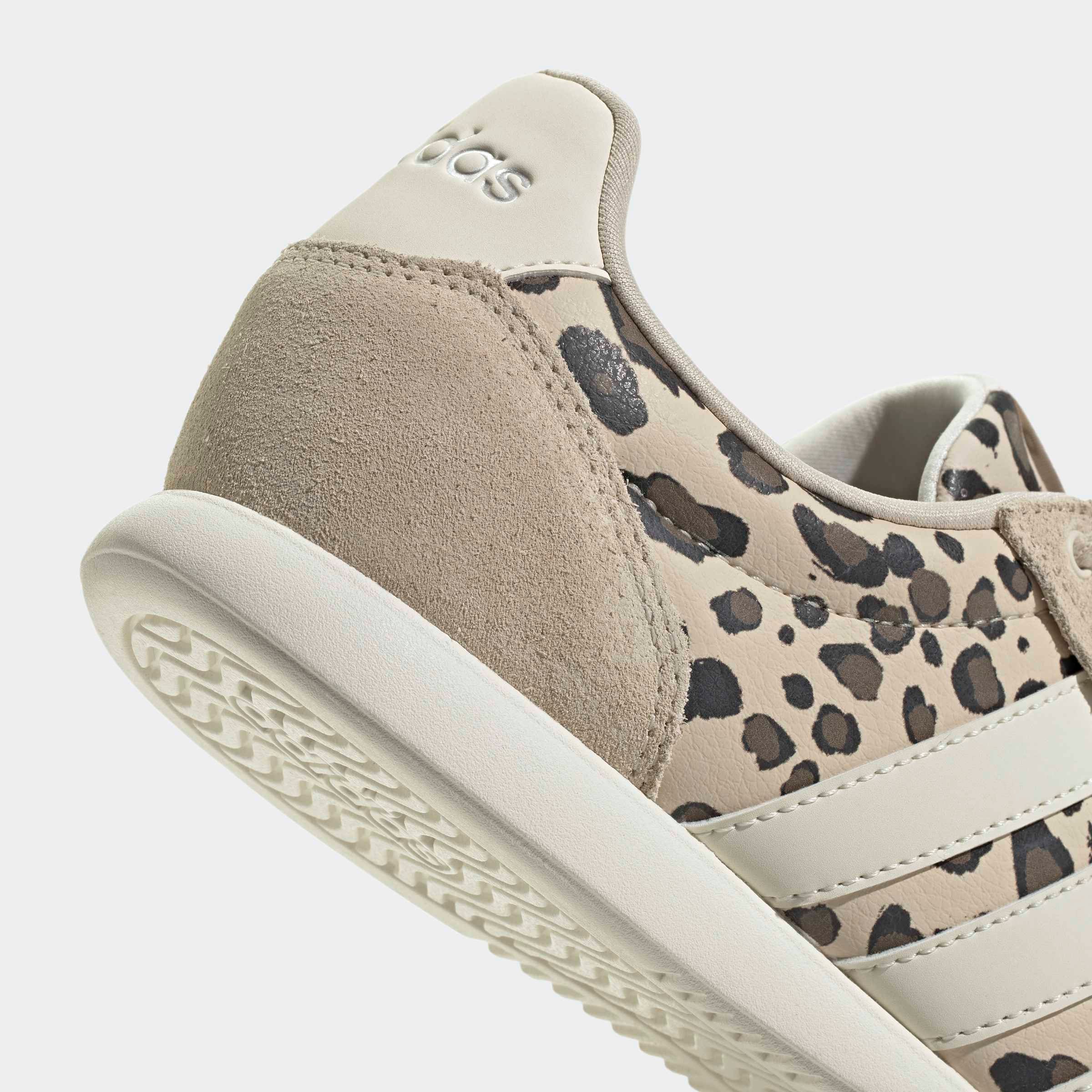 adidas Sportswear Sneaker »BARREDA LO«  mit Leo Muster